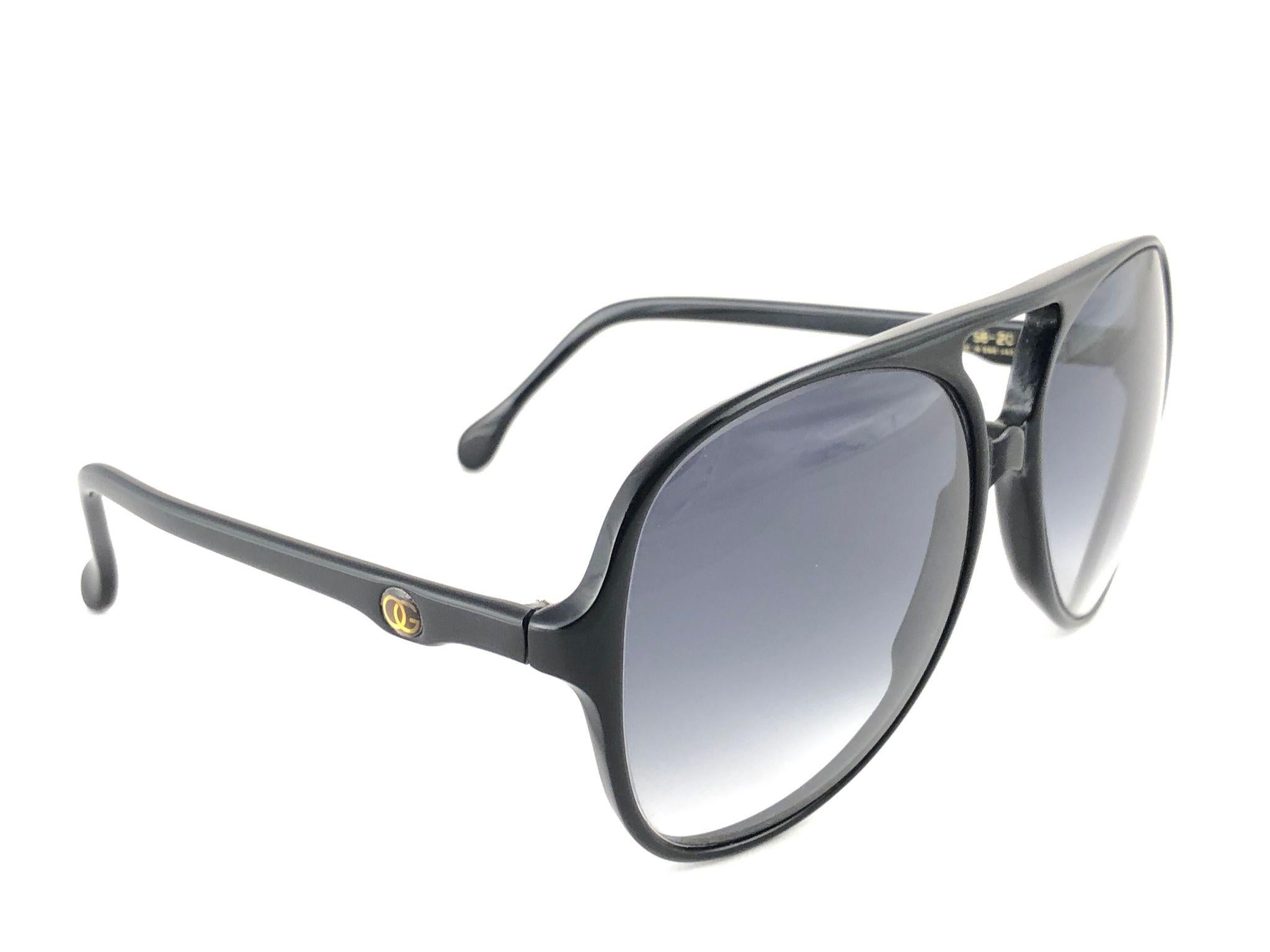 Vintage Oliver Goldsmith TUNIS Sobredimensionado  Gafas de sol Made in England años 70 en venta 2