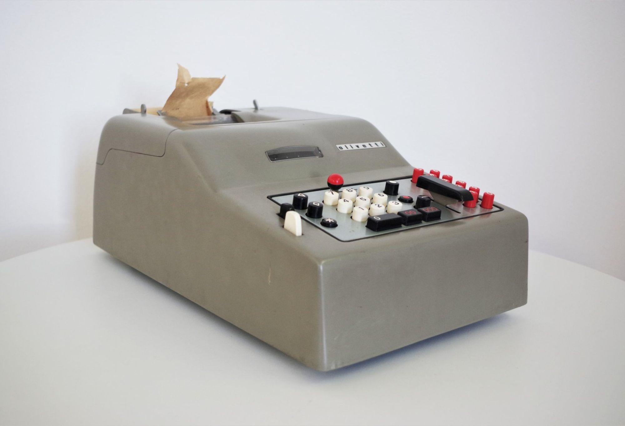 Calculadora vintage Olivetti Divisumma 14 - Obra maestra mecánica icónica de los años 40 en venta 9