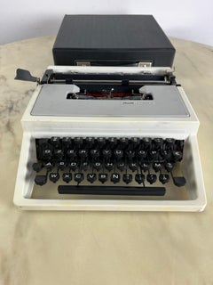 Vintage Olivetti Portable Typewriter Model Lettera 27