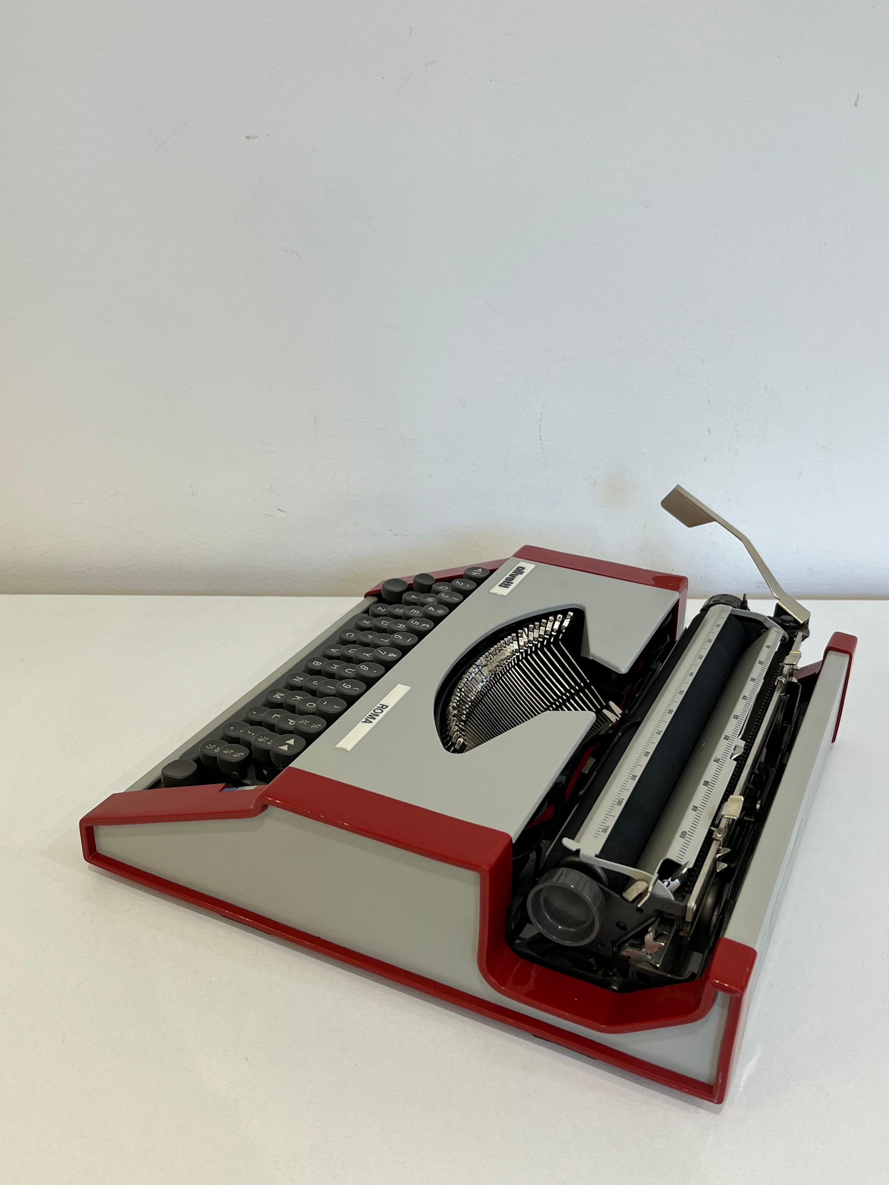 Máquina de escribir portátil vintage Olivetti Modelo Roma 1984 en venta 1