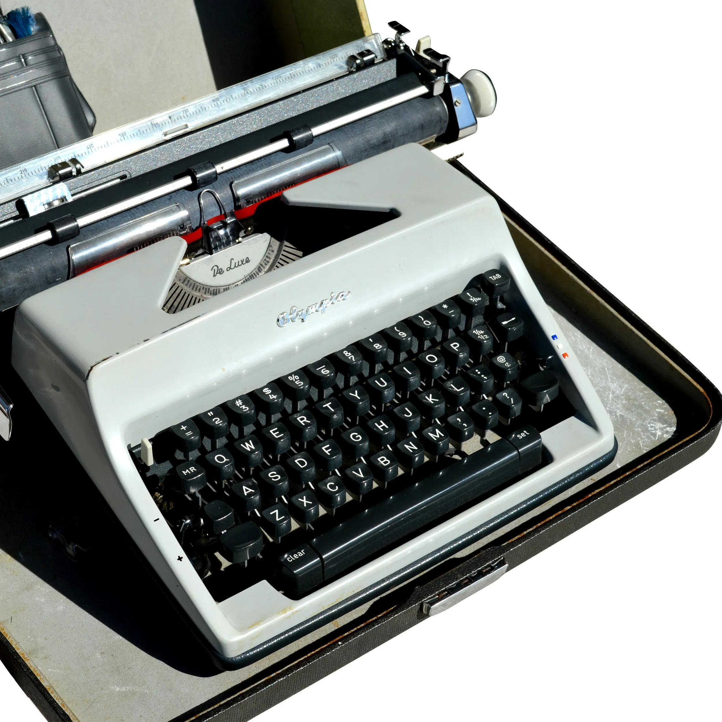 olympia deluxe typewriter