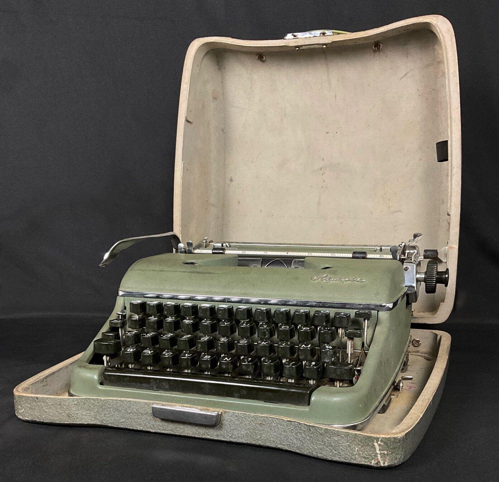 Vintage Olympia SM3 Schreibtischschreibtischschreibtisch, 1953, AZERTY Keyboard, Deutschland - 2Y525 im Zustand „Gut“ im Angebot in Bordeaux, FR
