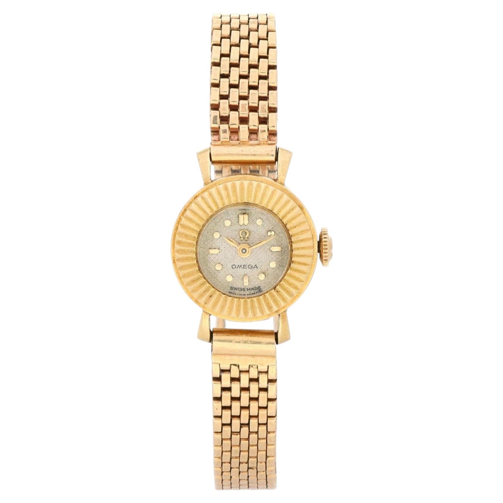Vintage Omega 10382 17mm 14K Gold Fluted Bezel Manual Wind Ladies Watch