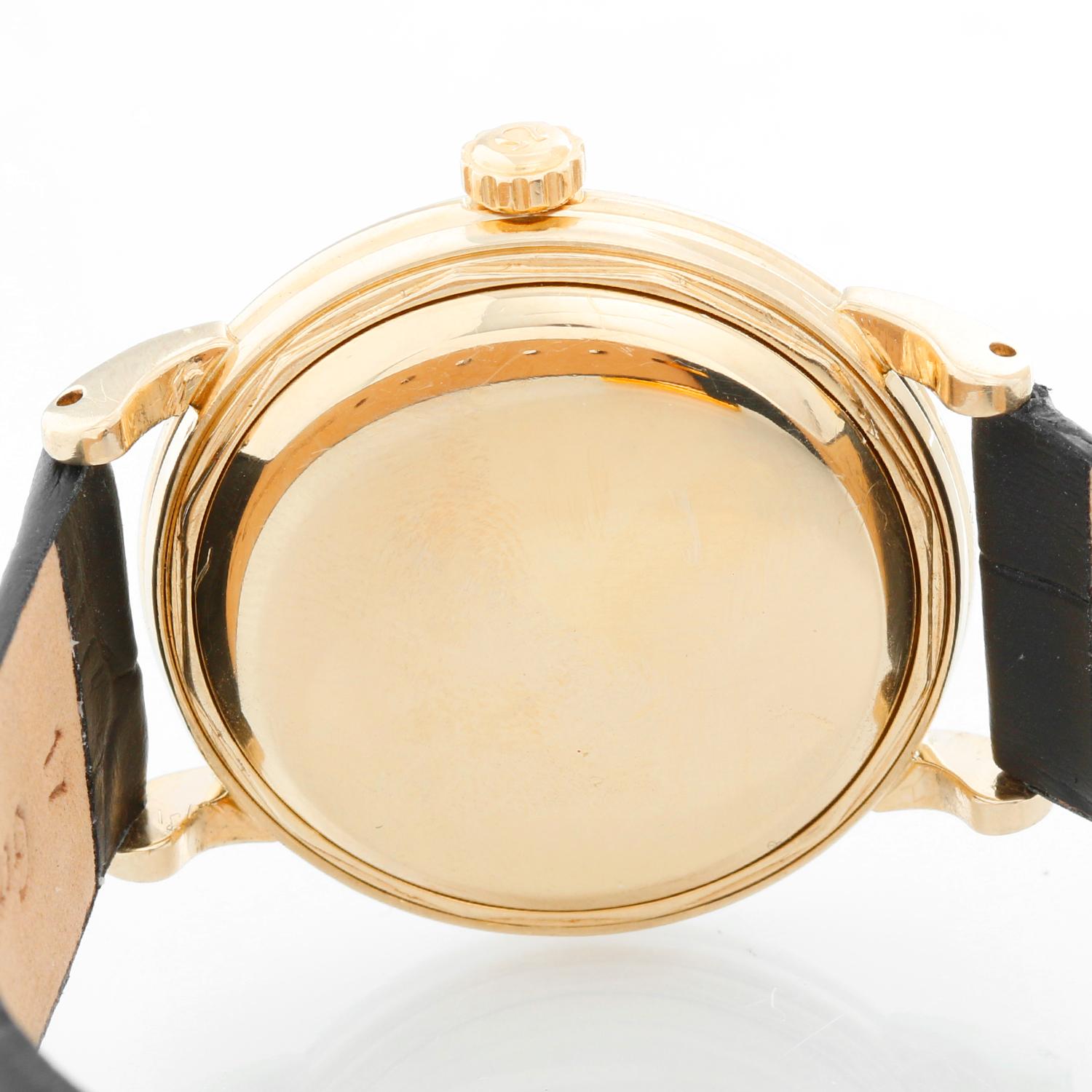 Vintage Omega 14 Karat Yellow Gold Automatic Watch In Excellent Condition In Dallas, TX