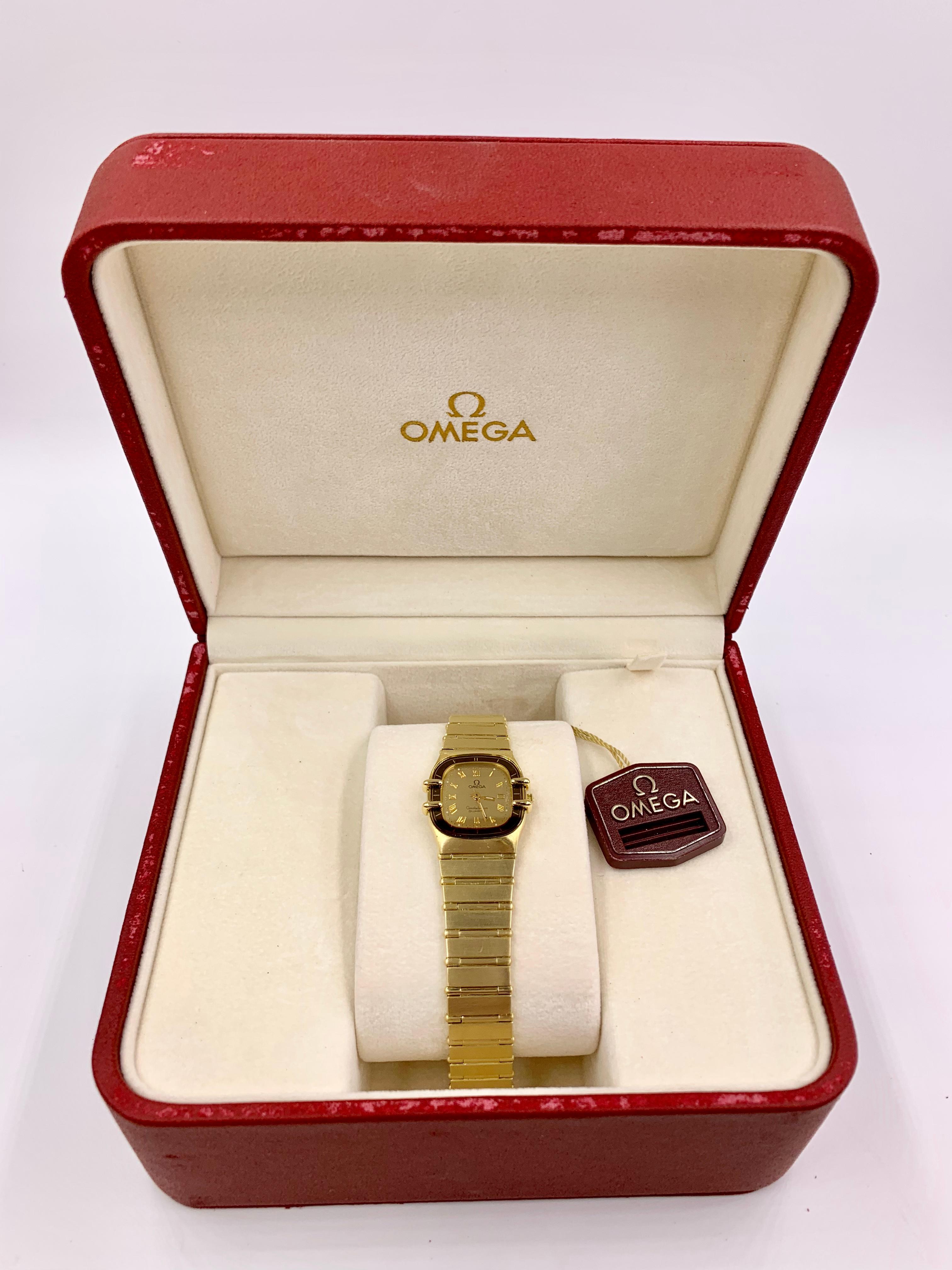 Vintage Omega 18 Karat Gold Constellation Manhattan Bracelet Quartz Watch For Sale 1