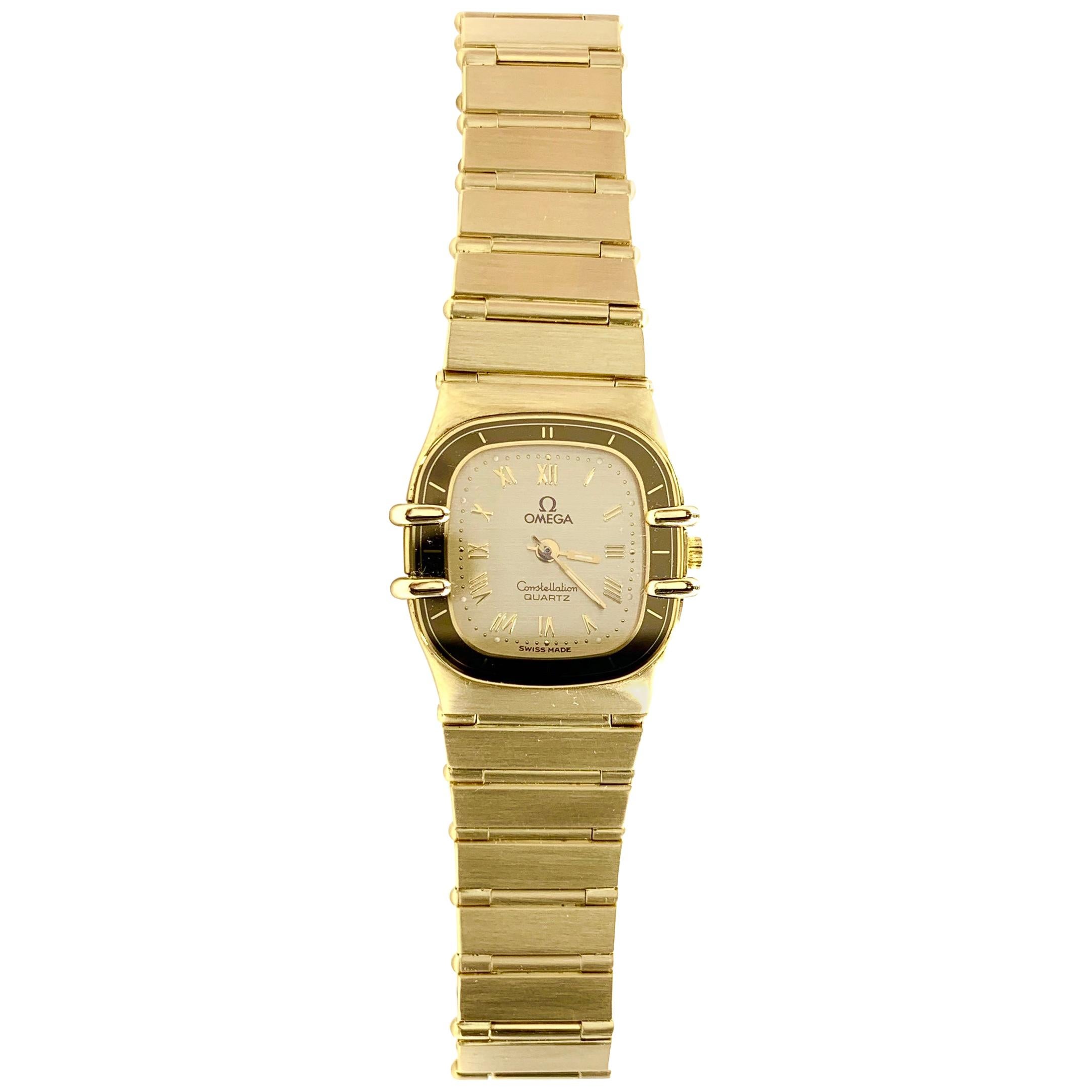 Vintage Omega 18 Karat Gold Constellation Manhattan Bracelet Quartz Watch For Sale