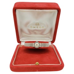 Reloj vintage Omega de oro blanco macizo de 18 quilates con correa de malla 76309 - 23.4g