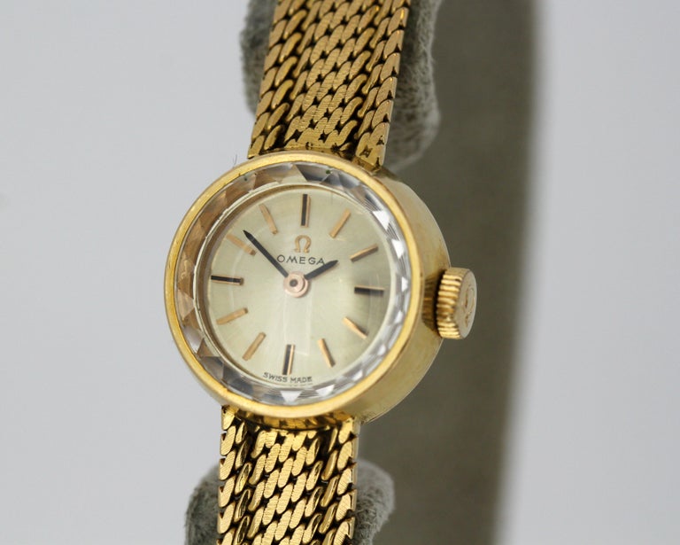 vintage-omega-1960s-ladies-full-18-karat-gold-at-1stdibs-vintage