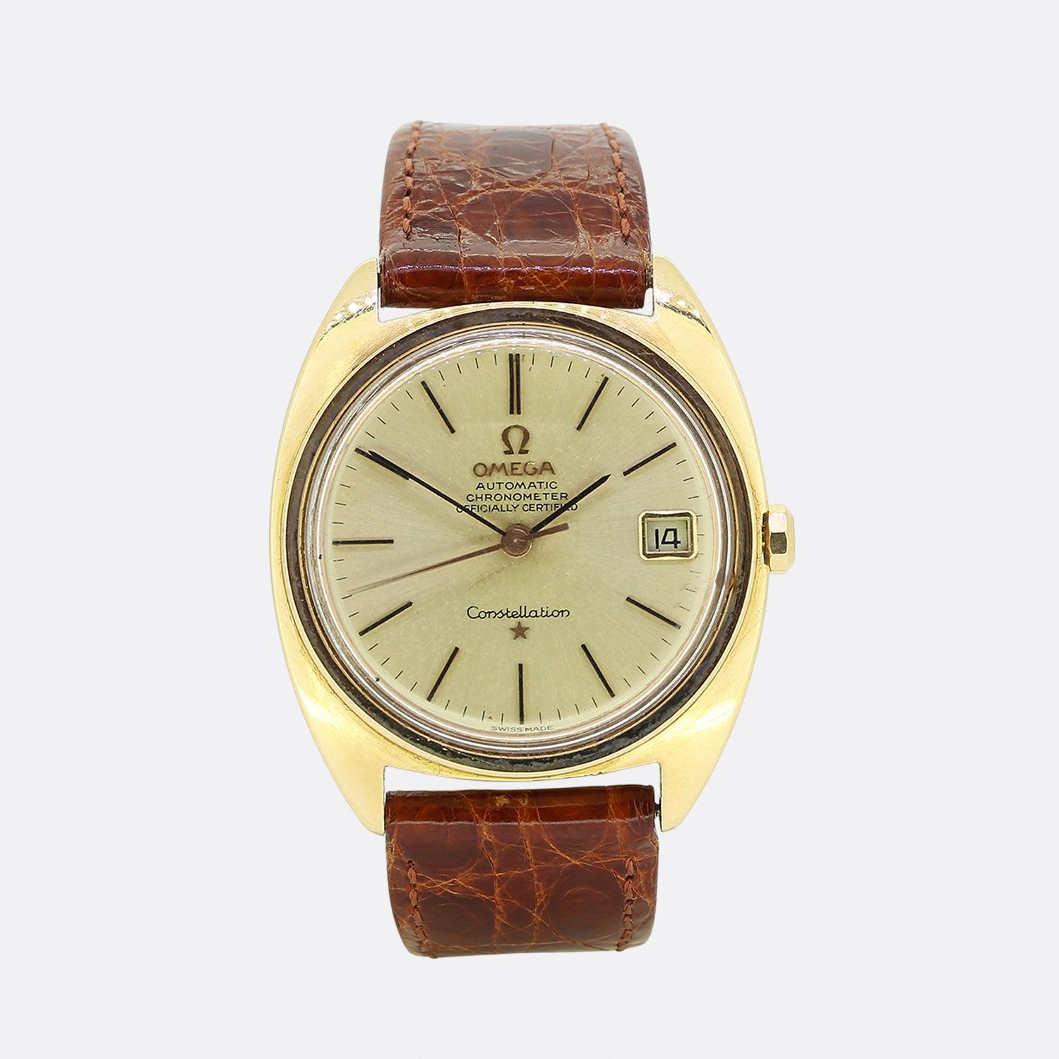 Here we have a wonderful automatic officially certified constellation Omega wristwatch. The gold round dial showcases the Omega signature with gilded baton markers. black hour, minute and sweeping second hand with a date indicator at 3 o'clock. This