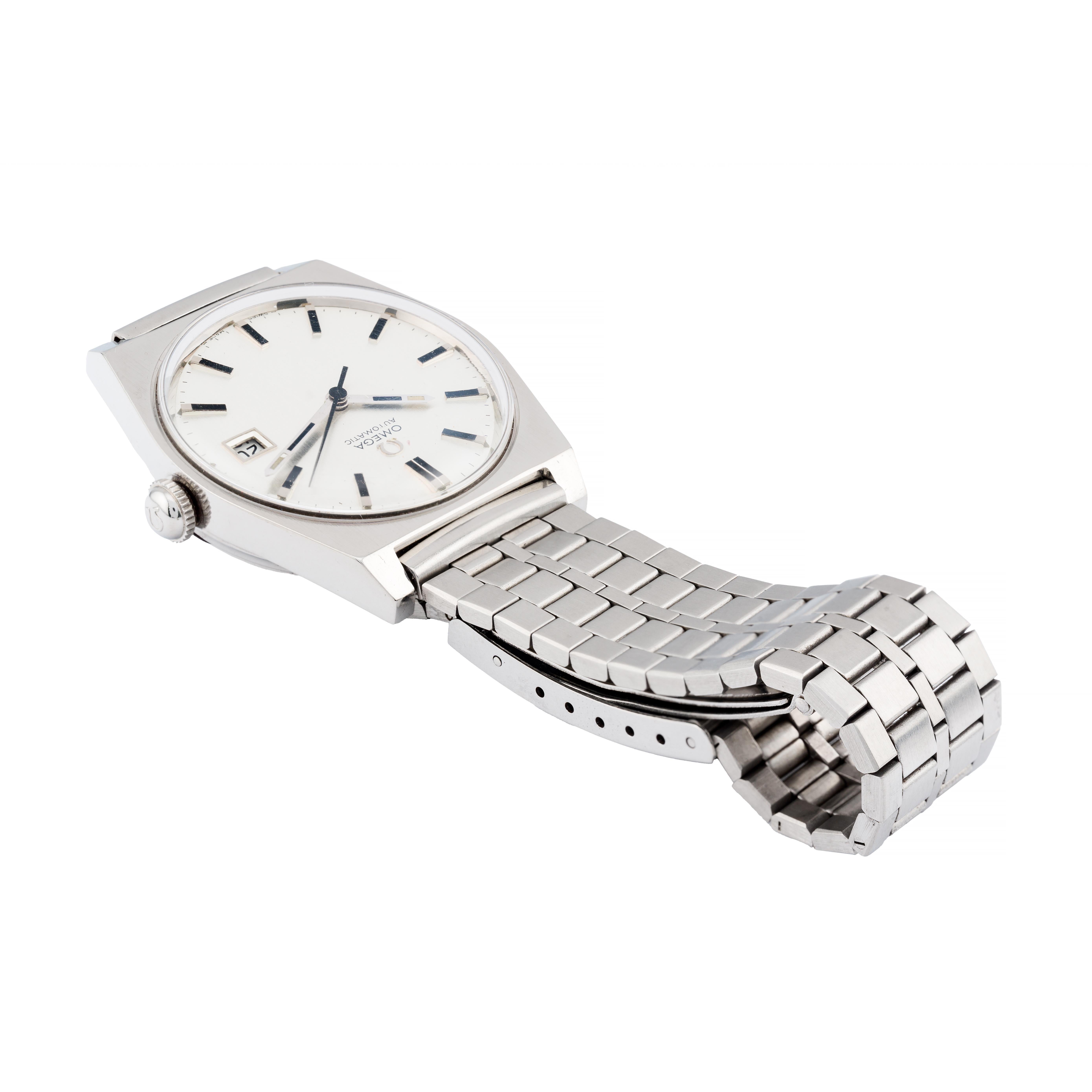 Vintage Omega Automatic Date Wrist Watch on Omega Brick Link Stainless Bracelet In Excellent Condition In Boston, MA