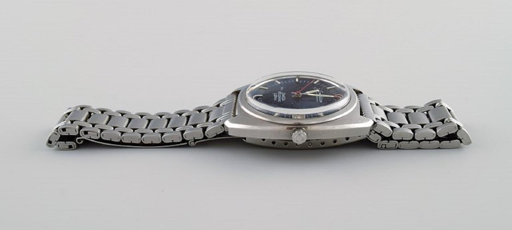 Vintage Omega Constellation Chronometer Wristwatch, 1970s In Excellent Condition In bronshoj, DK
