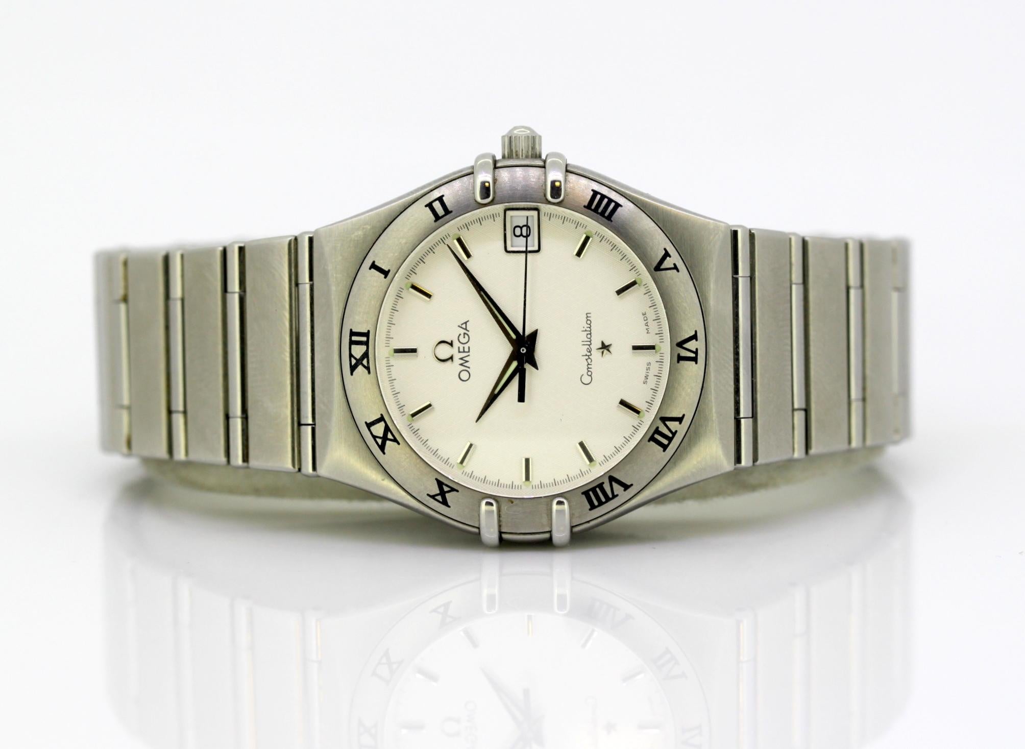 Women's or Men's Vintage Omega Constellation Quartz Wristwatch, circa 1980s