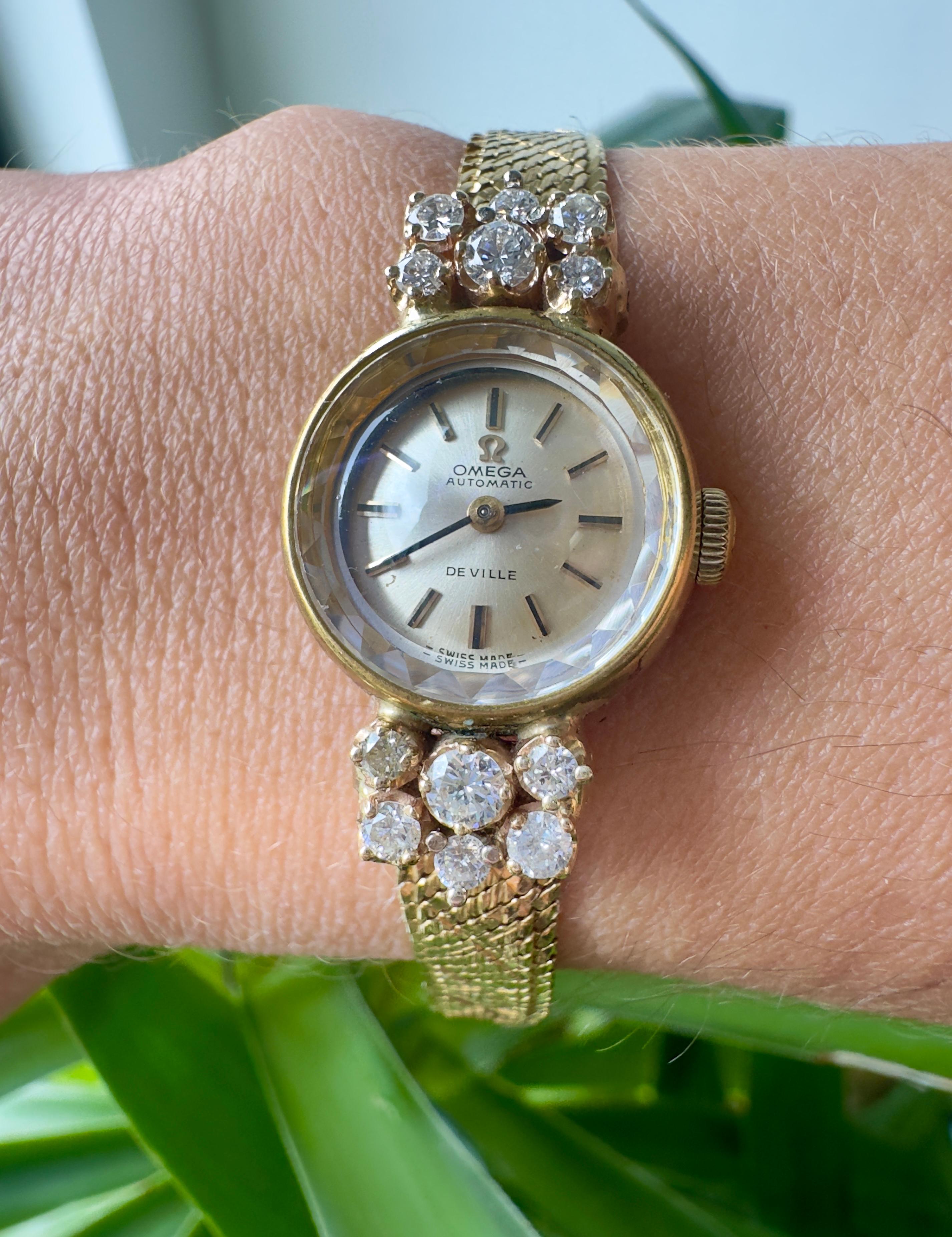 Vintage Omega De Ville 0.75 ctw. Diamonds 18k Yellow Gold Manual Wind Watch In Good Condition In Houston, TX