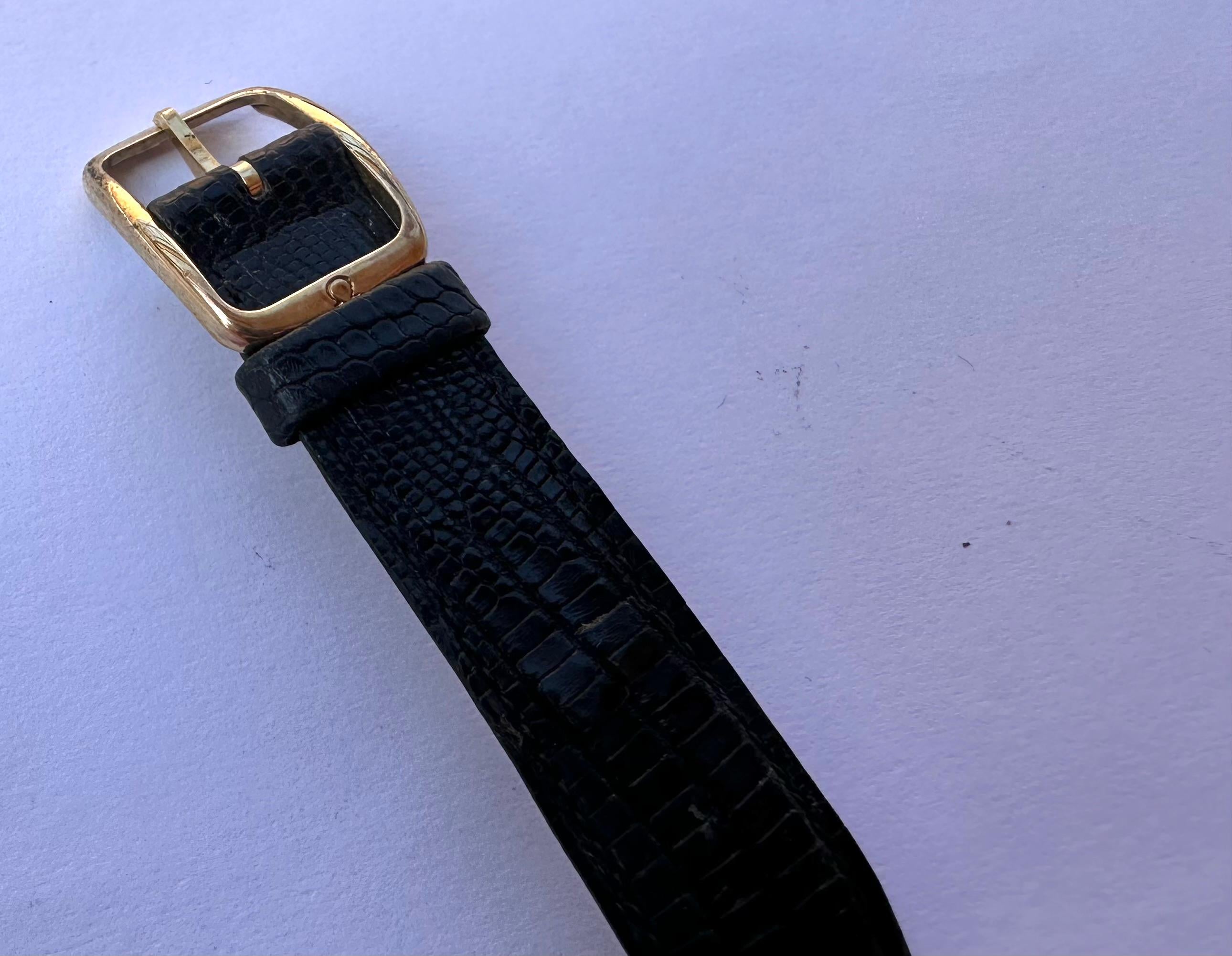 Reloj vintage Omega De Ville 1365 esfera negra chapado en oro 4