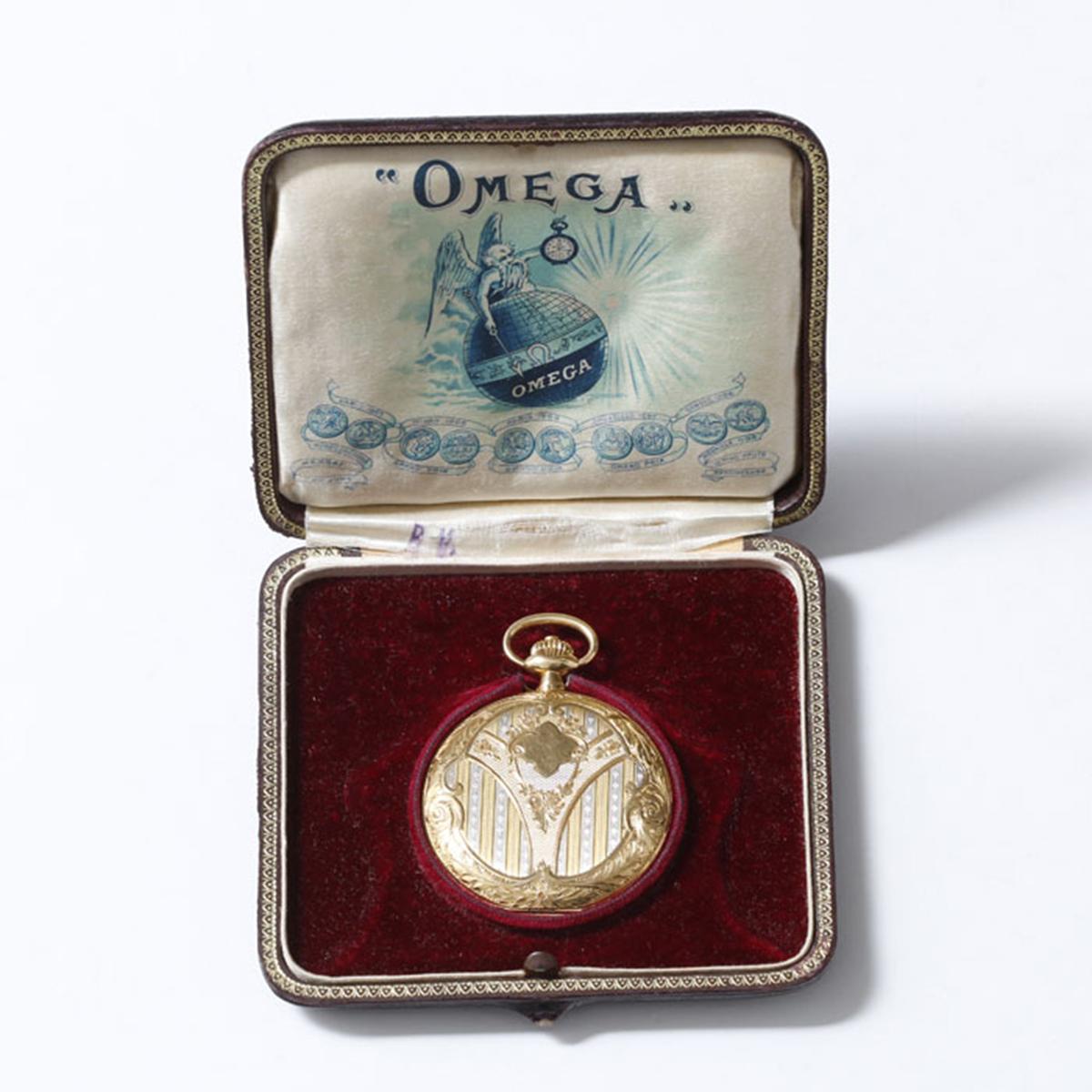 Vintage Omega Engraved 18k Yellow Gold Men's Pocket Watch in Original Box 2