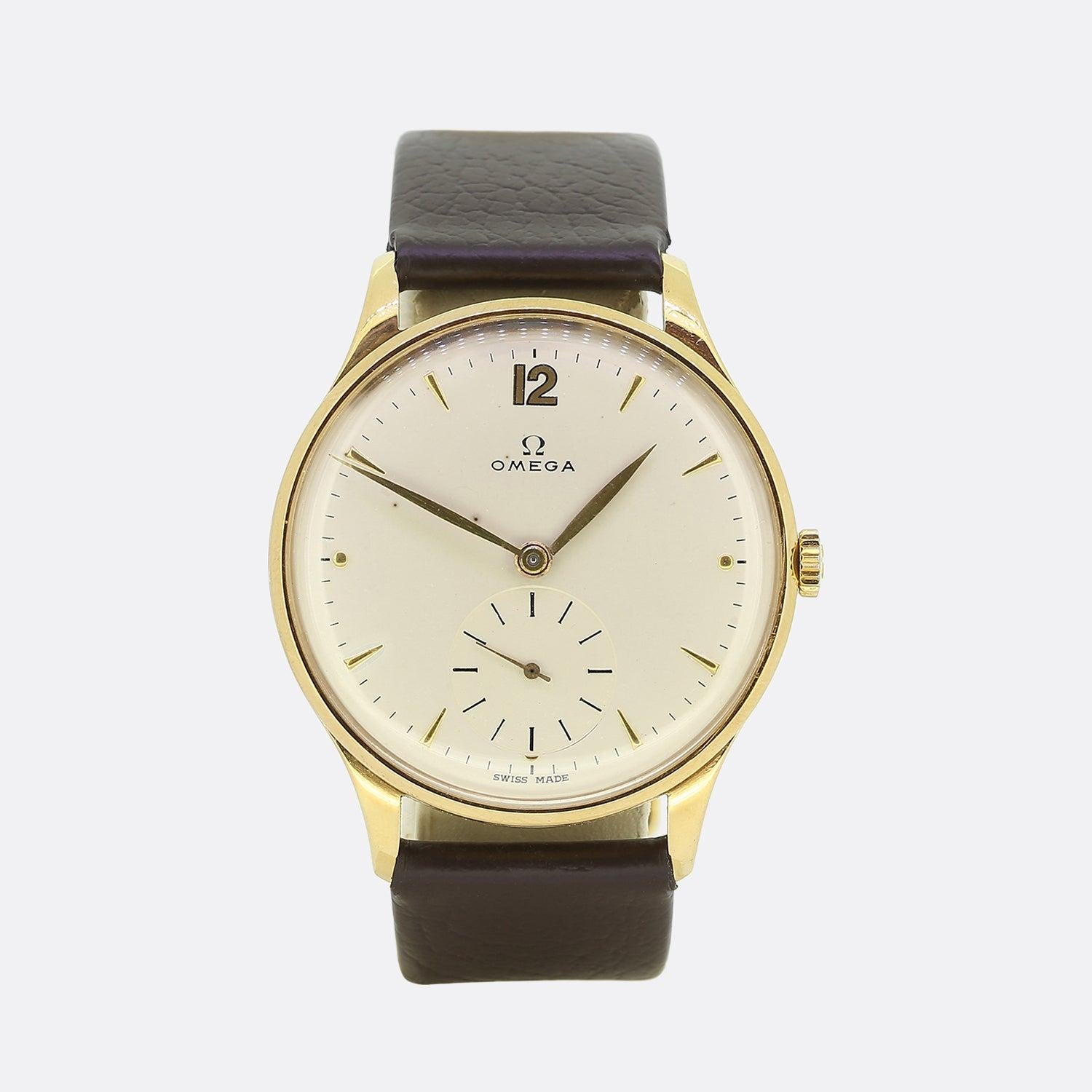 Il s'agit d'une montre-bracelet Omega vintage en or jaune 18ct pour homme. La montre présente toutes ses pièces d'origine, y compris le boîtier, le cadran et la couronne. Cependant, la boucle et le bracelet ont été remplacés à un moment donné.


Les