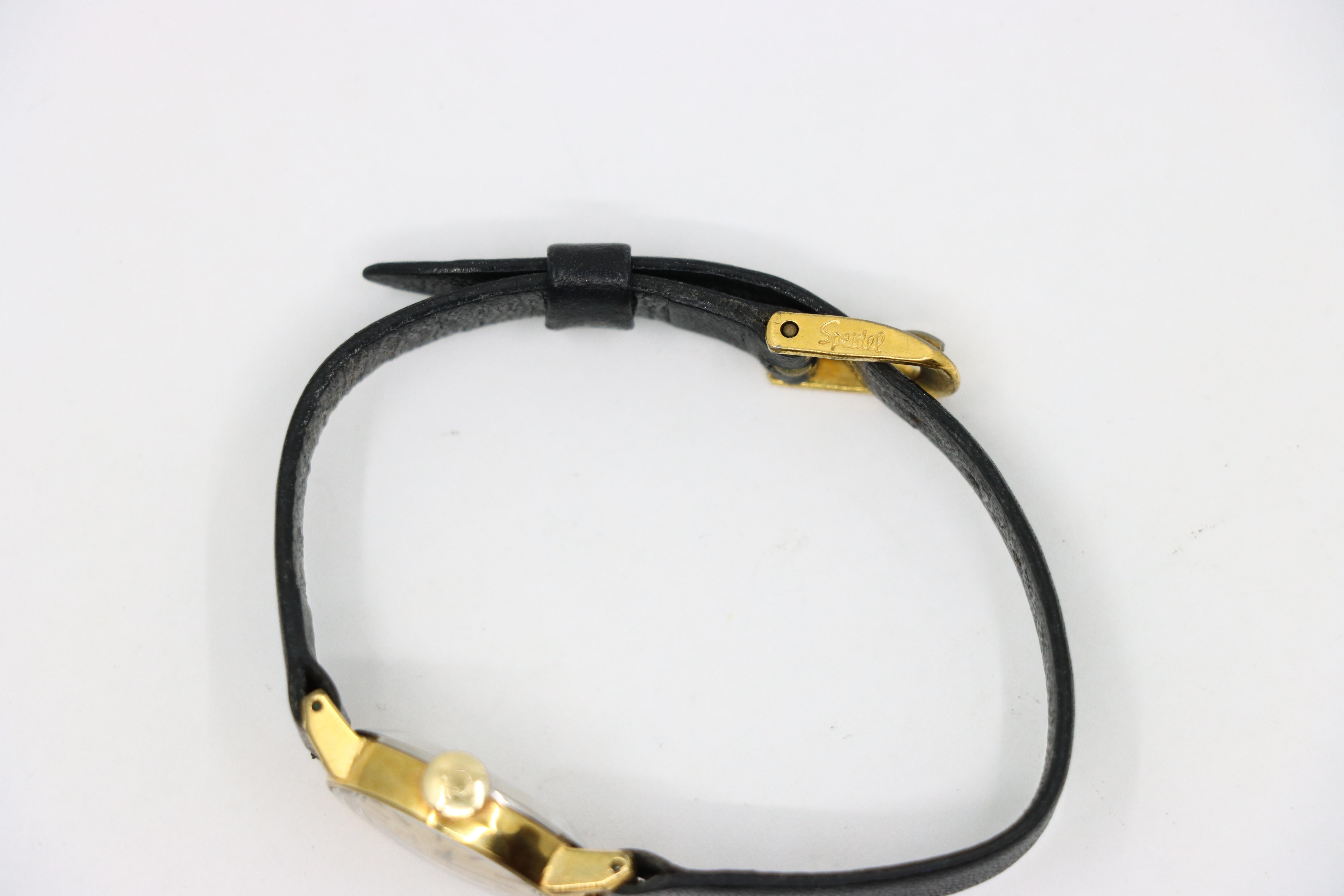 Vintage Omega Gold Tone Black Leather Lady Watch en vente 4