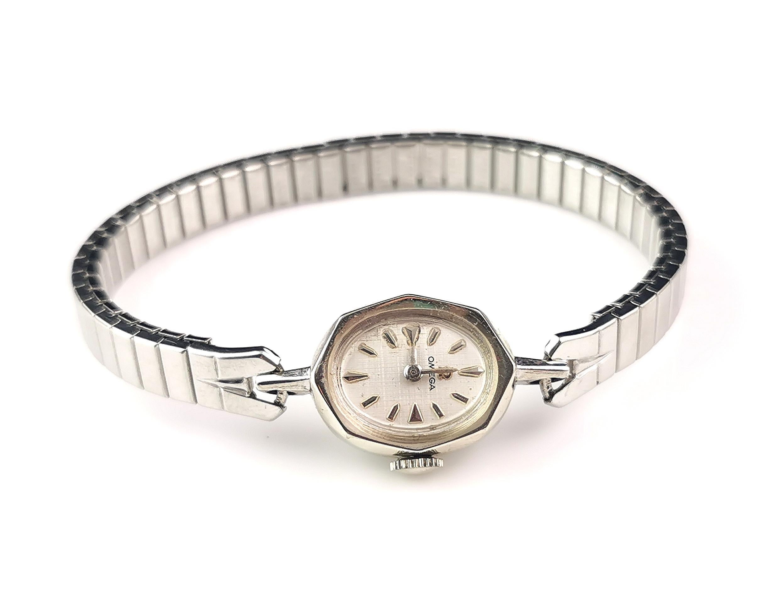 Rétro Montre-bracelet vintage Omega pour femmes en or blanc 14 carats plaqué 