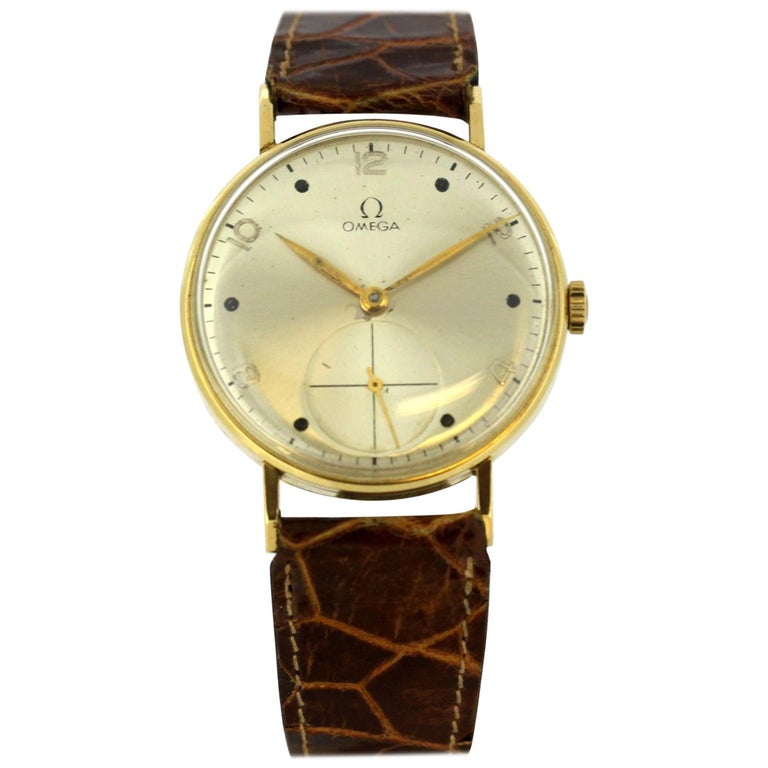 Vintage Omega Manual Winding Wristwatch in 18 Karat Gold, circa 1950s