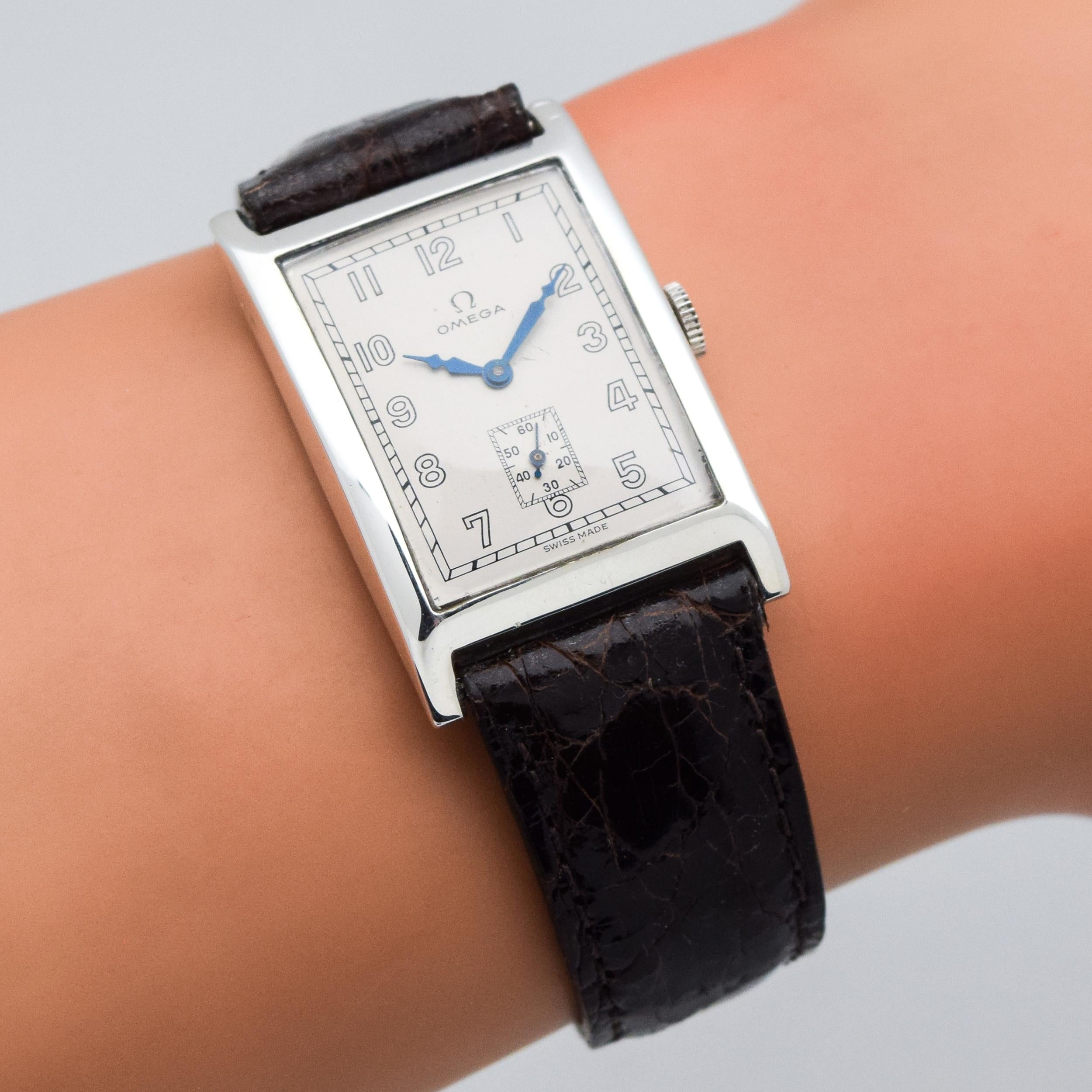 Vintage Omega Rectangular-Shaped Silver Watch, 1929 For Sale 1