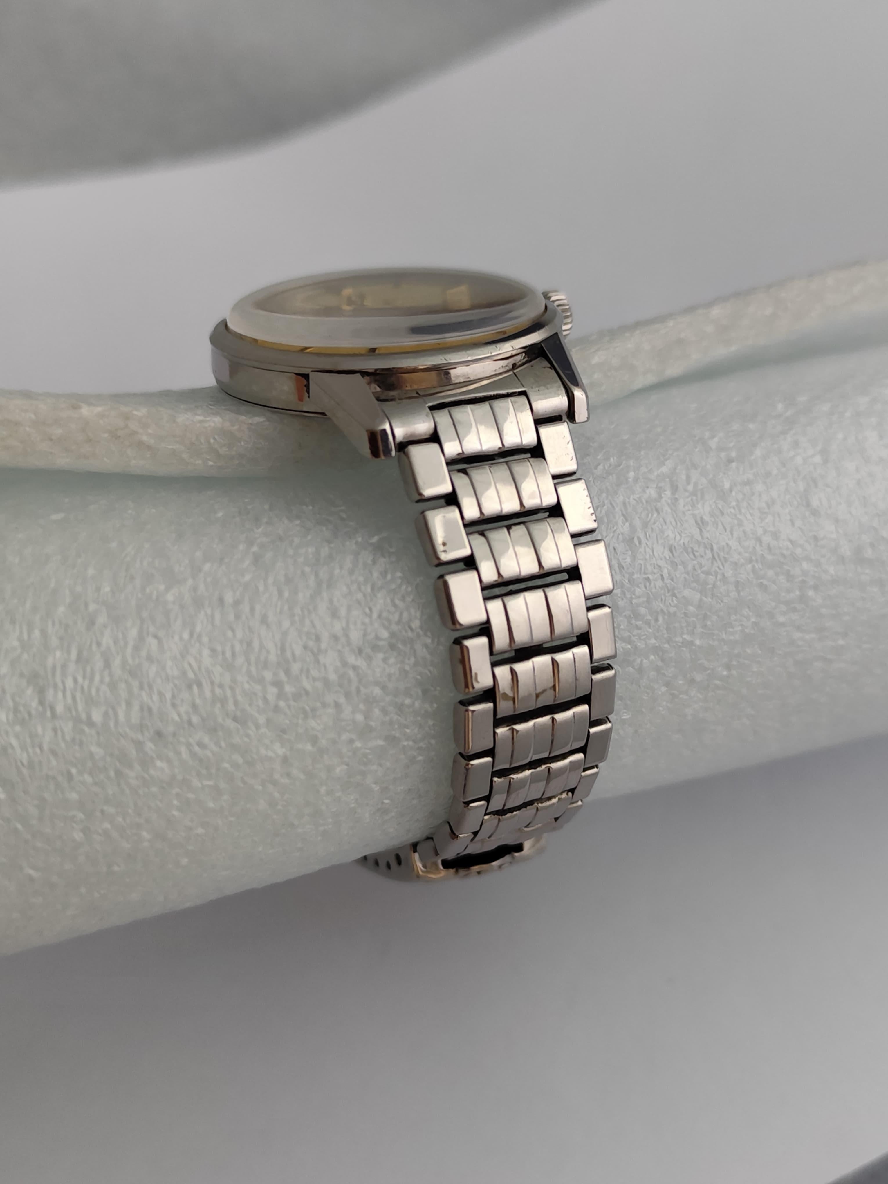 De los hombres Reloj de servicio Vintage Omega Seamaster 14389-9 Cal 268 en venta