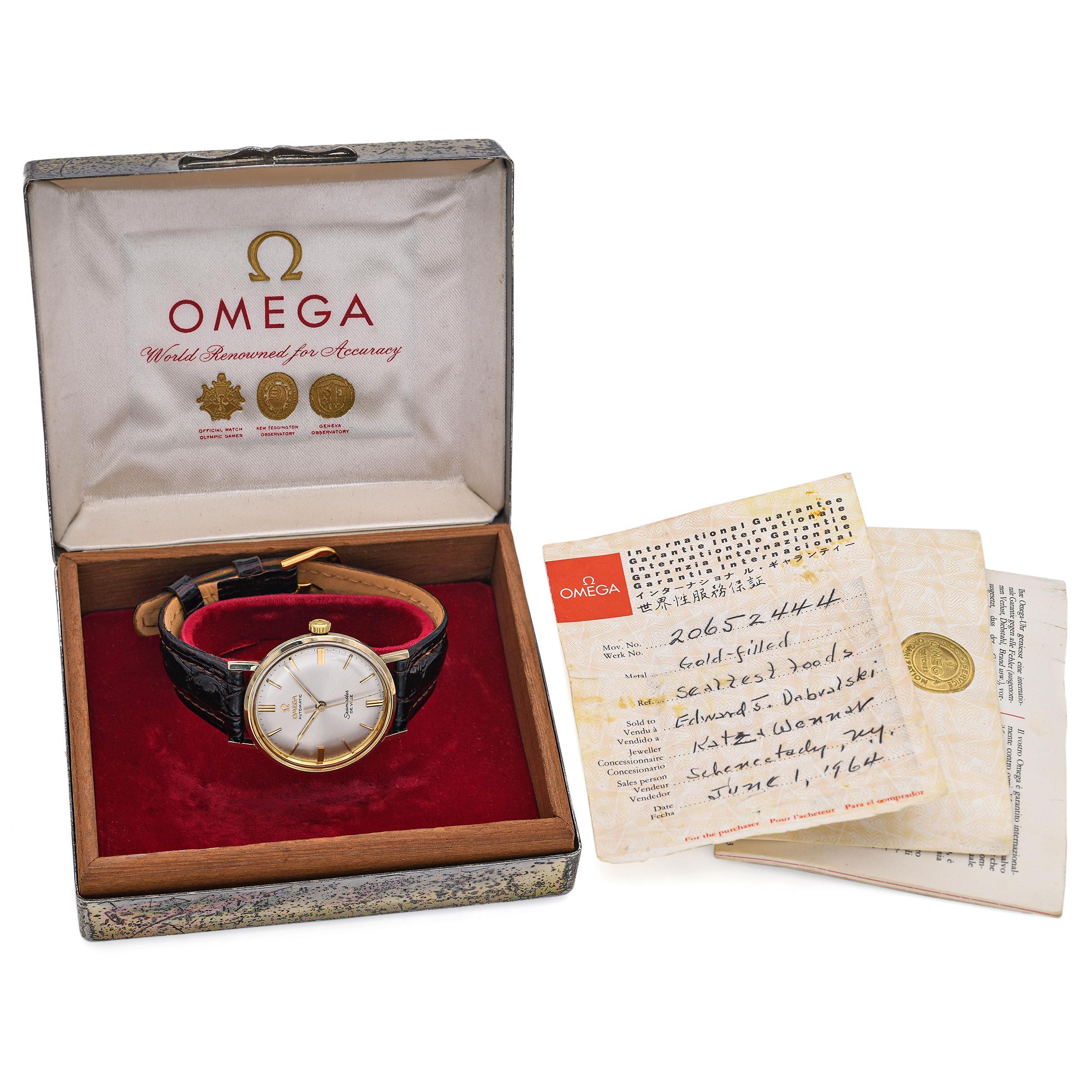 Omega Seamaster De Ville vintage, un reloj clásico que encarna el diseño refinado y la artesanía por los que Omega es conocida. Este reloj presenta una caja redonda atemporal de líneas limpias y proporciones elegantes, que lo hacen versátil tanto