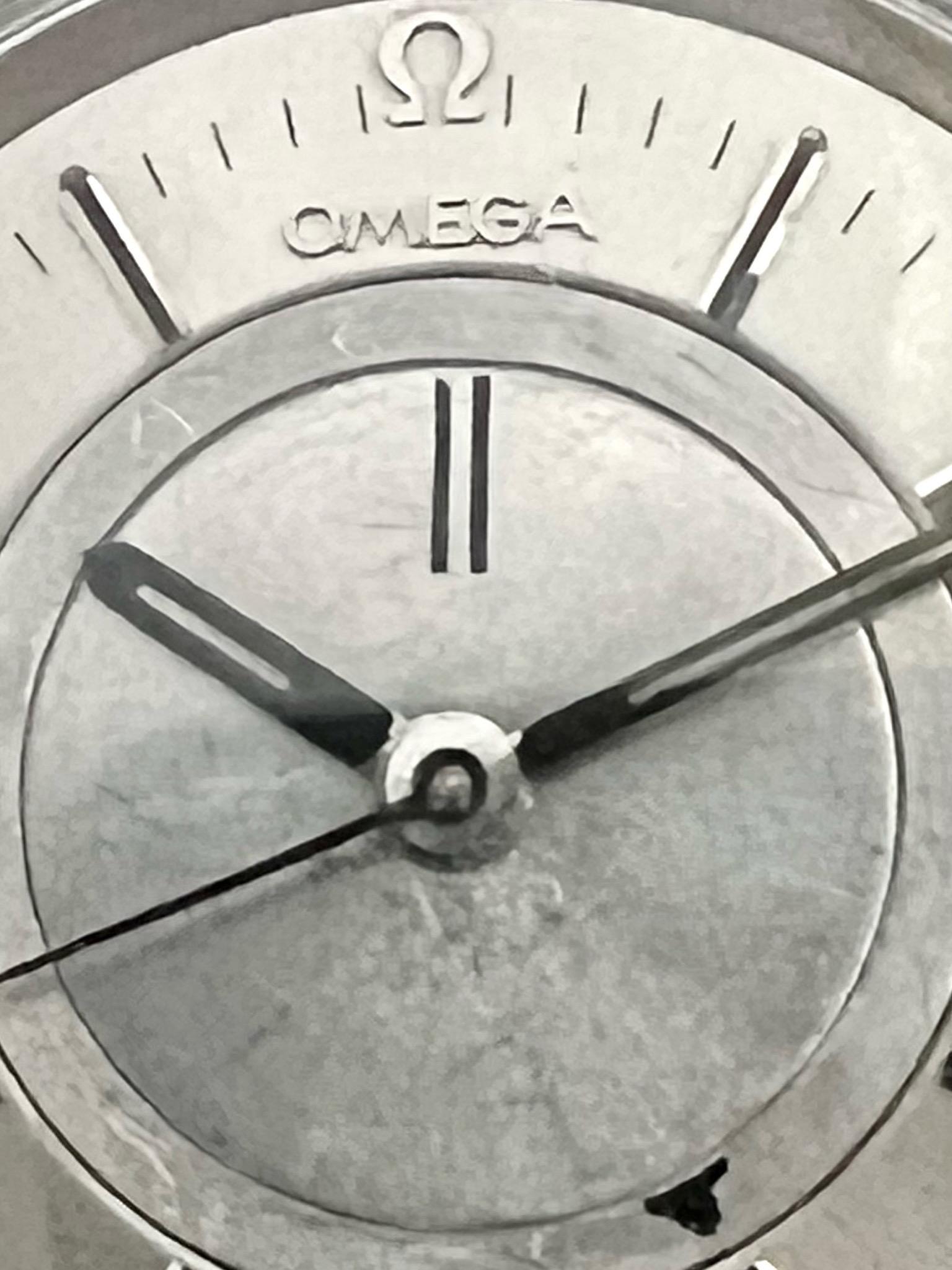Vintage Omega Seamaster Memomatic, Model Ref. 166.072. Automatic winding calibre 980 movement. This is an excellent example of a fast appreciating watch model.

Stainless steel tonneau case with brushed sunburst finish, screw down case back signed