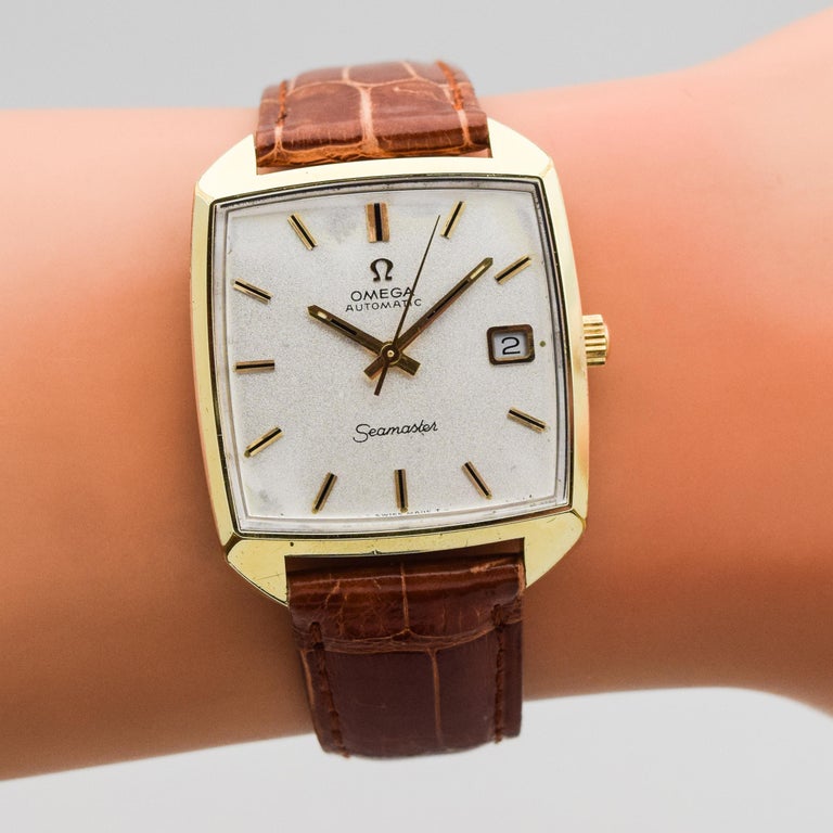 Vintage Omega Seamaster Square-Shaped 18 Karat Yellow Gold ...