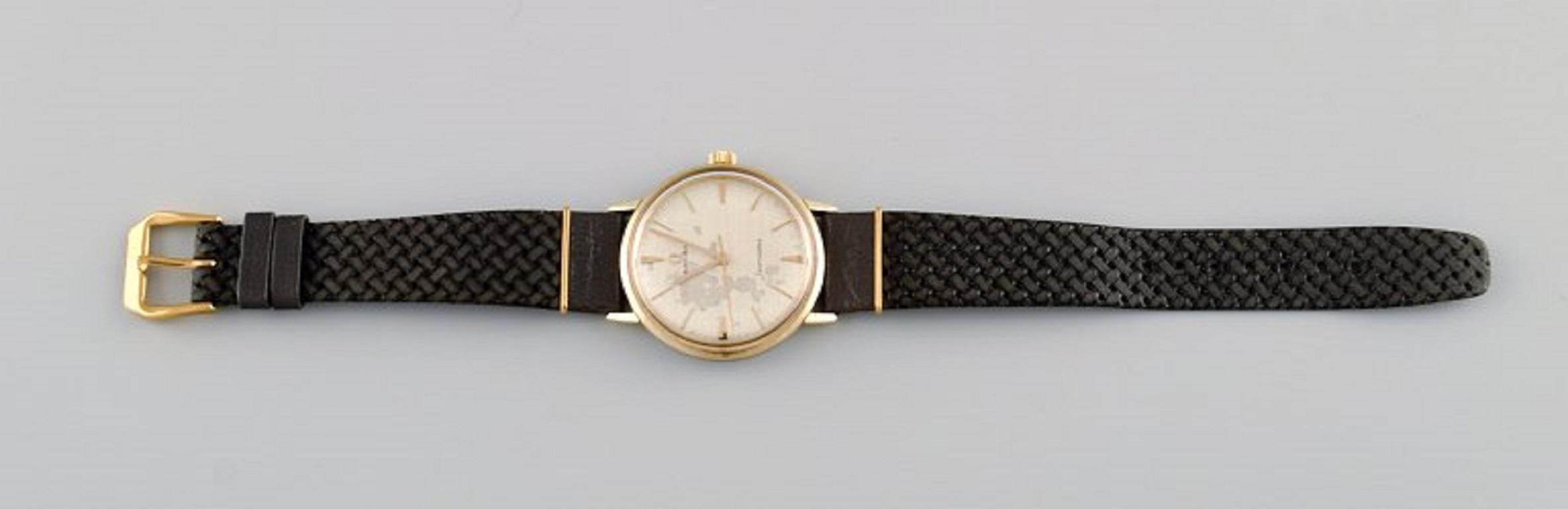 Vintage Omega Seamaster women's wristwatch. 1960s.
Case diameter: 35 mm.
In excellent condition.
Stamped.
All watches are thoroughly serviced by our professional watchmaker.