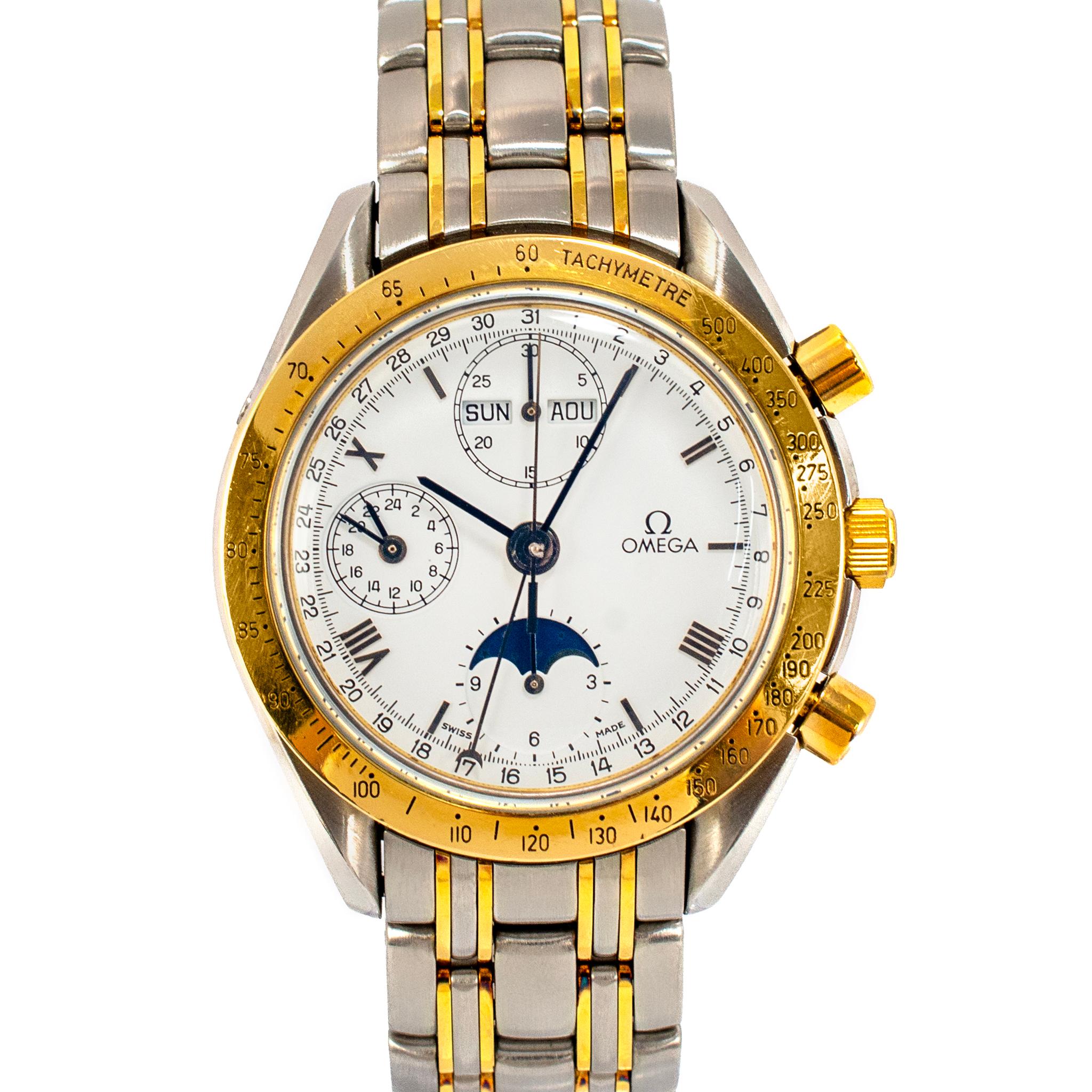 Marca: Omega 

Sexo: Hombres 

Tipo de Metal: Oro amarillo de 18 quilates y acero inoxidable

Diámetro: 39,00 mm

Peso: 132,30 gramos 

OMEGA SPEEDMASTER MOONPHASE MoonPhase Esfera Blanca Triple Calendario De caballero, oro amarillo de 18 quilates y