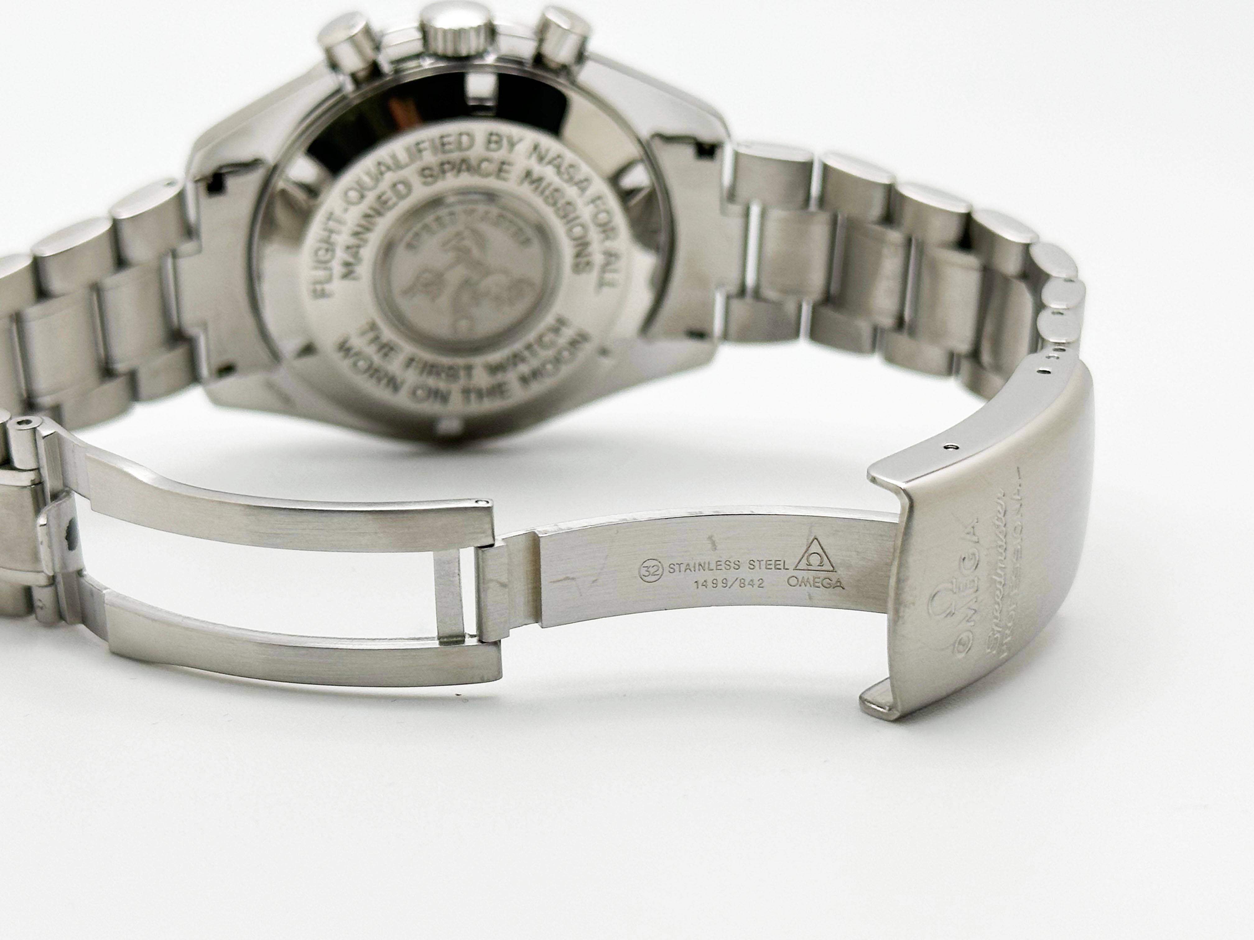 Vintage Omega Speedmaster Moonwatch 3570.50.00 42mm Black Dial Steel Box Papers For Sale 3