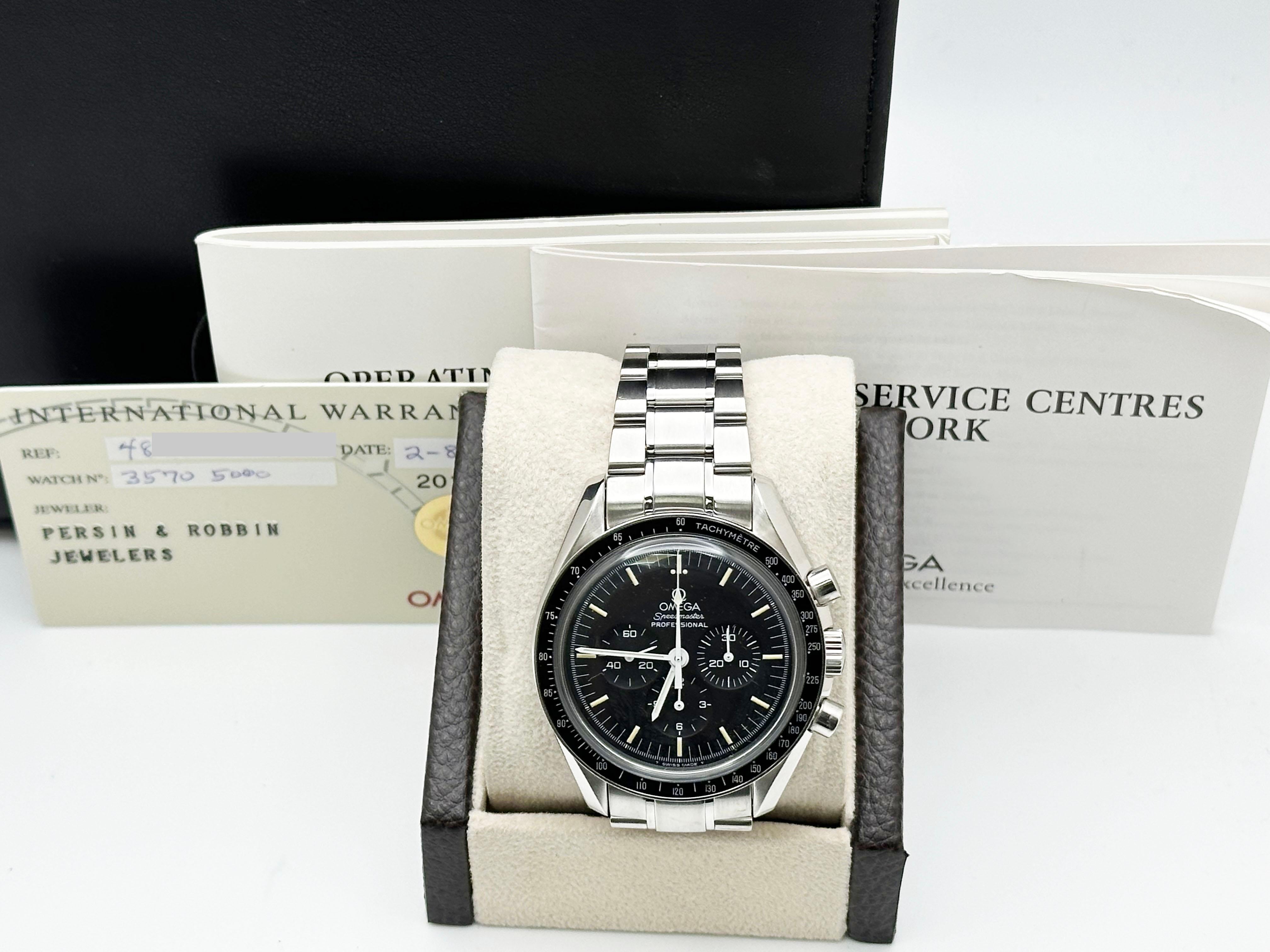 Vintage Omega Speedmaster Moonwatch 3570.50.00 42mm Black Dial Steel Box Papers For Sale 4