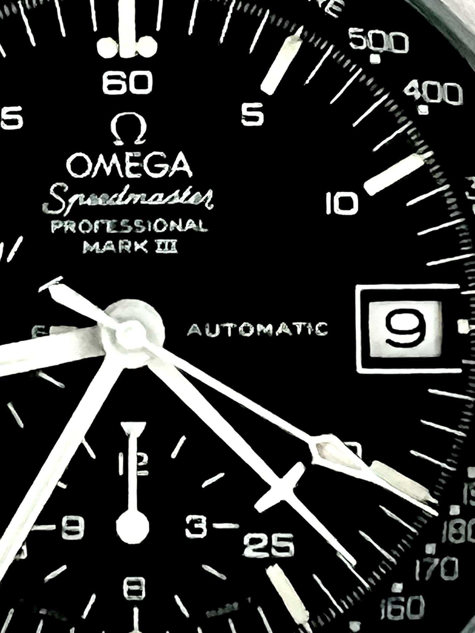 Omega Montre Speedmaster vintage «Professional » Mark III en acier avec cadran et bracelet noirs en vente 12
