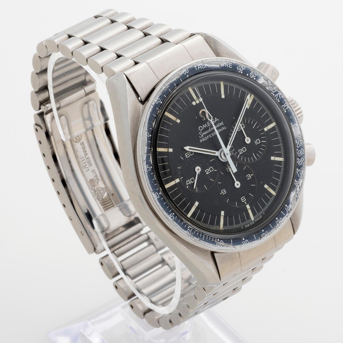 Our vintage and rare Omega Speedmaster reference ST145.012 with cal. 321 manual winding movement is presented in outstanding original condition. Our example features a correct ST145.012-67 caseback , 1171/1 bracelet with 633 end links and the