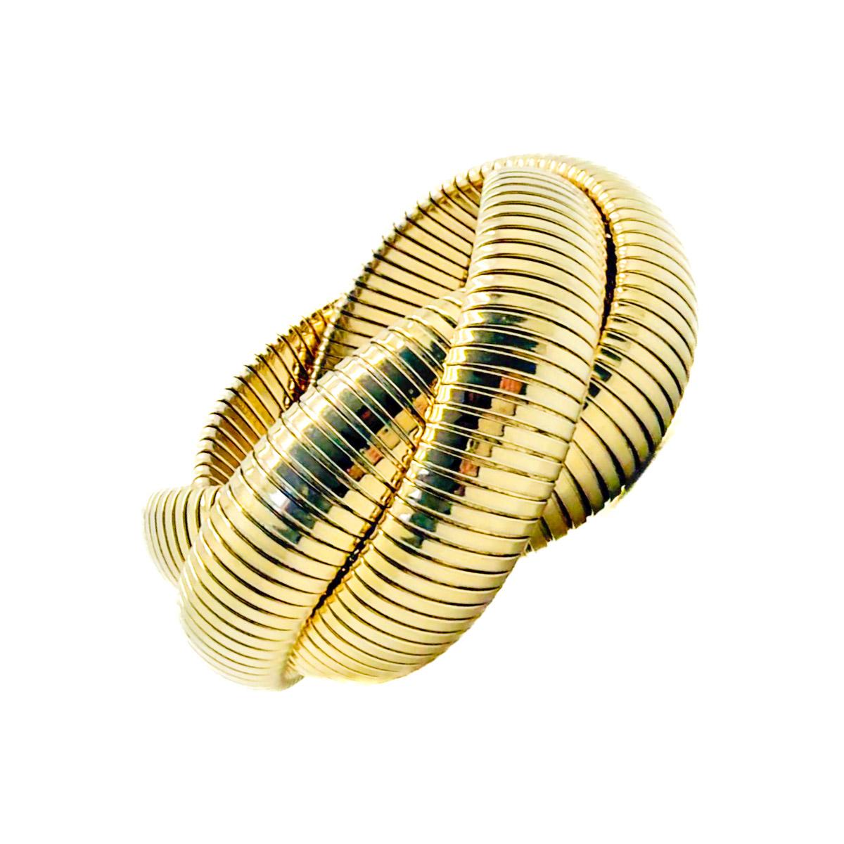 Brazalete vintage Omega de triple vuelta Años 80 en Bueno estado para la venta en Wilmslow, GB