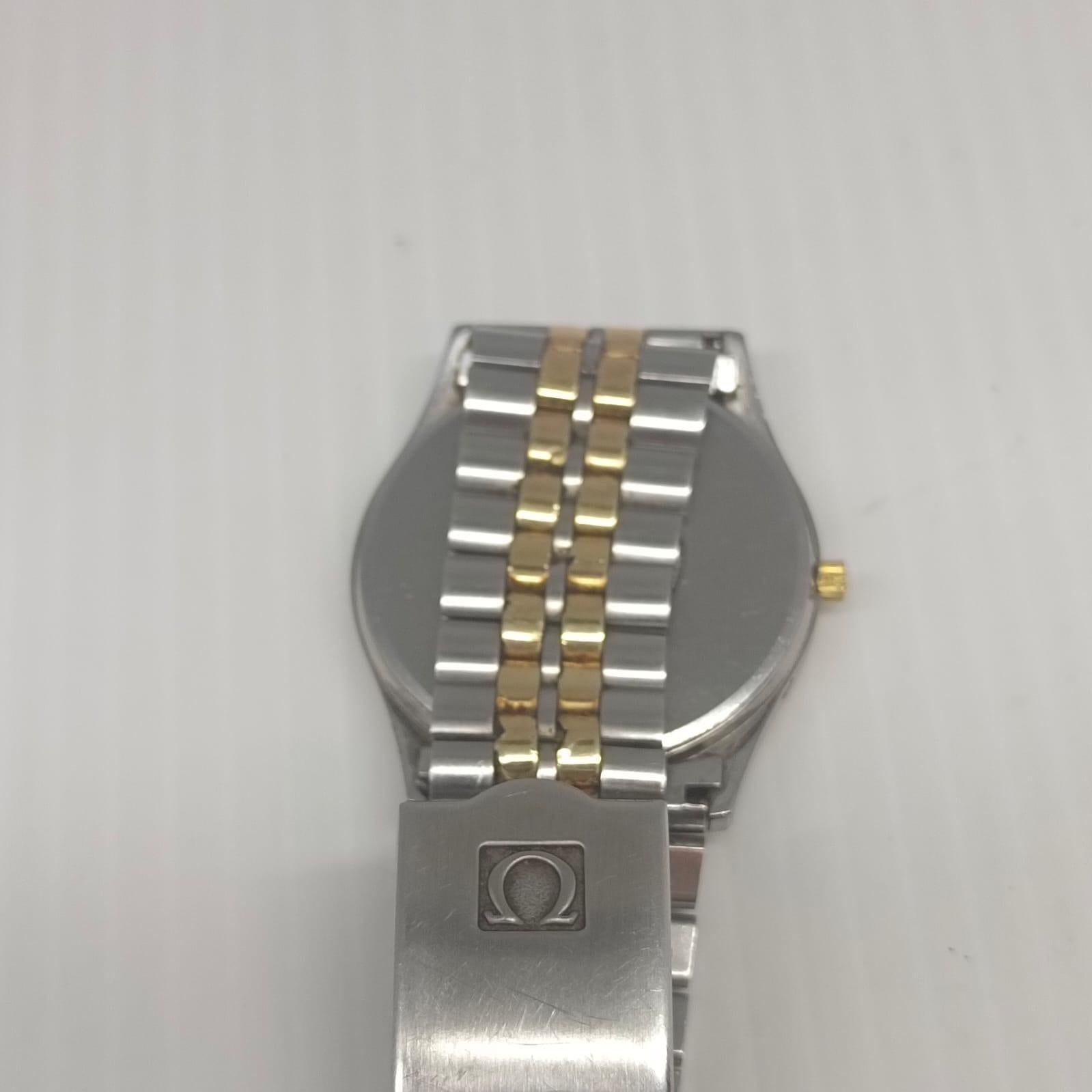 Vintage Omega Two-Tone Seamaster 38MM Quartz Watch In Good Condition For Sale In Jakarta, Daerah Khusus Ibukota Jakarta