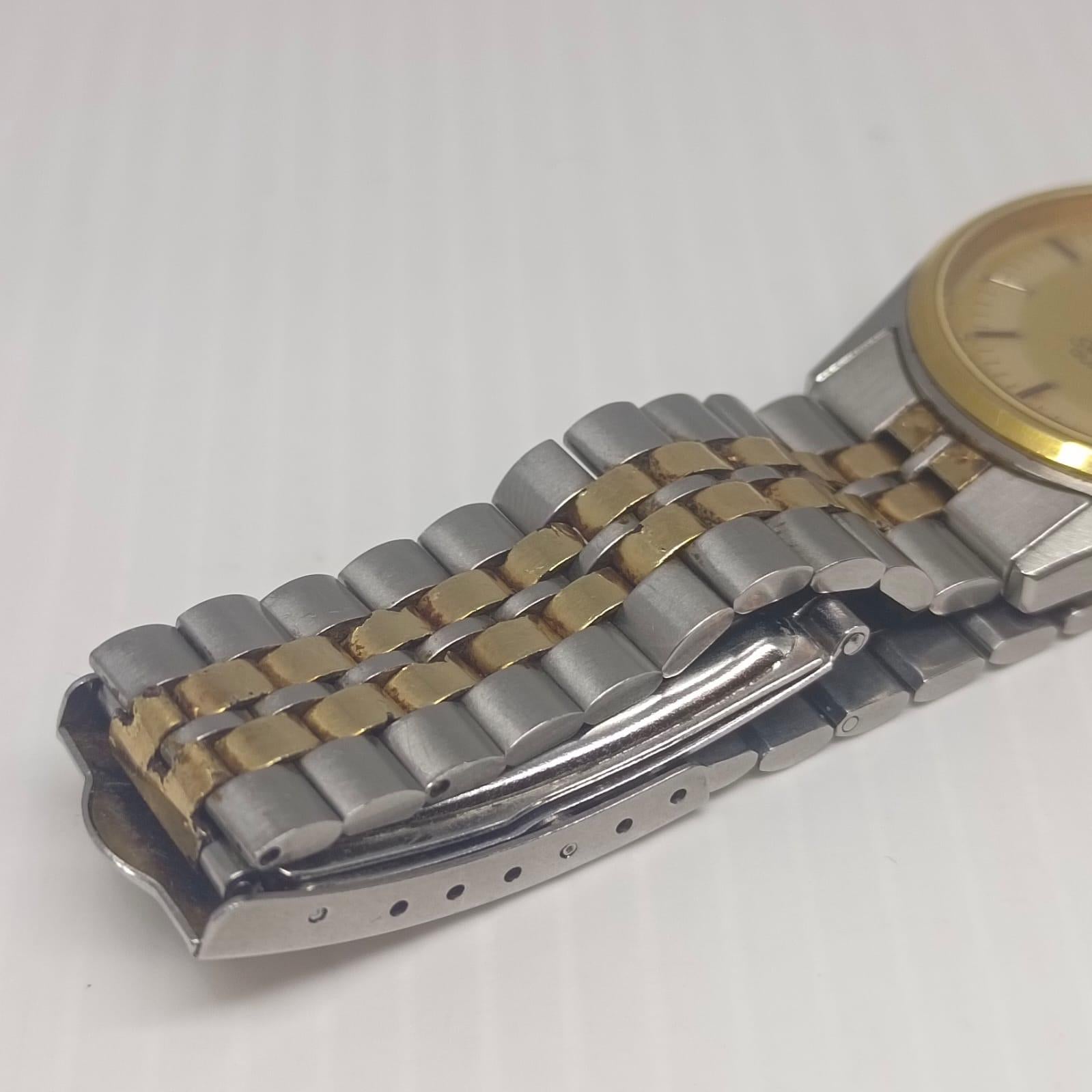 Vintage Omega Two-Tone Seamaster 38MM Quartz Watch For Sale 4
