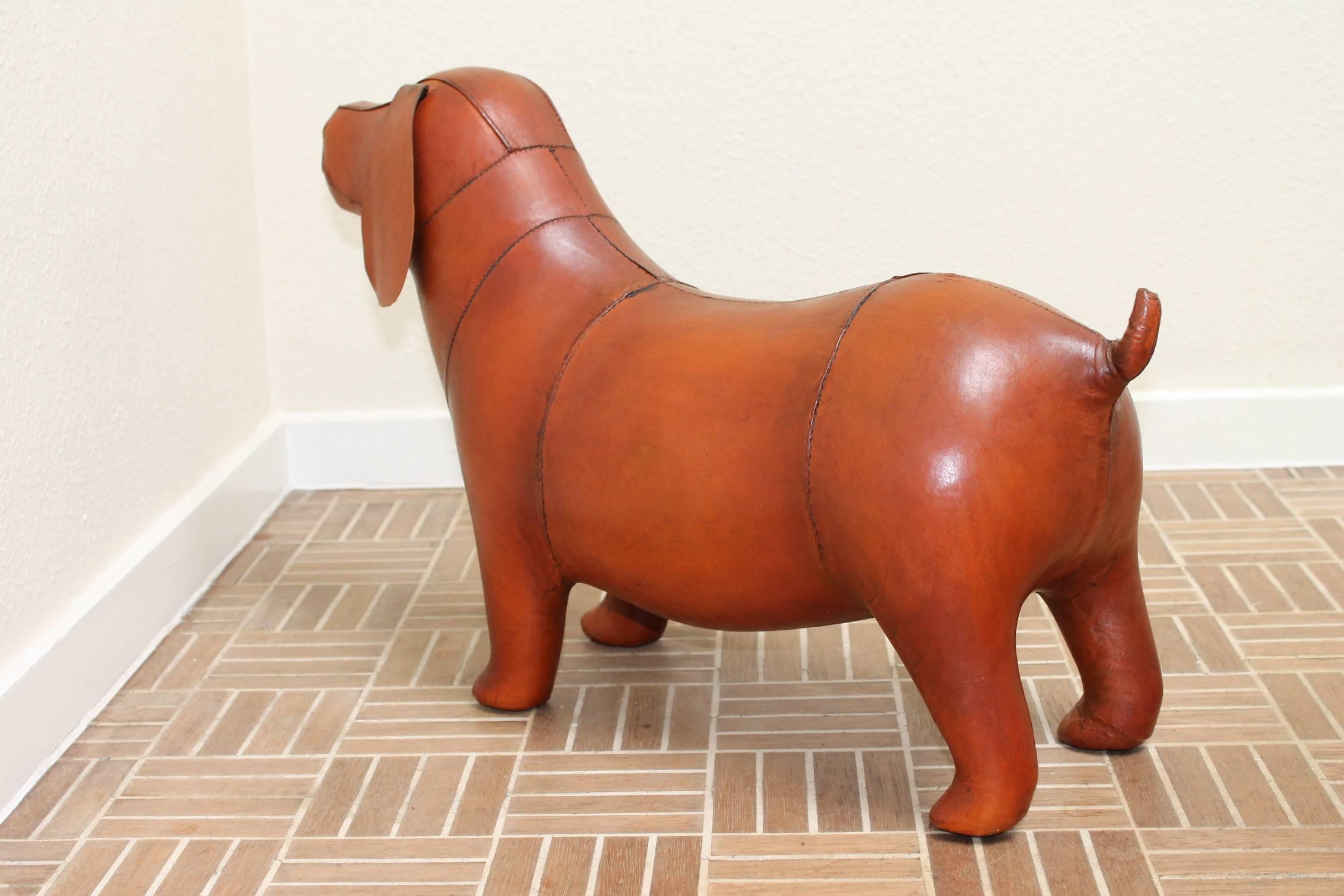 Vintage Omersa Leather Beagle Dog, Dachshund In Excellent Condition In Antwerp, BE
