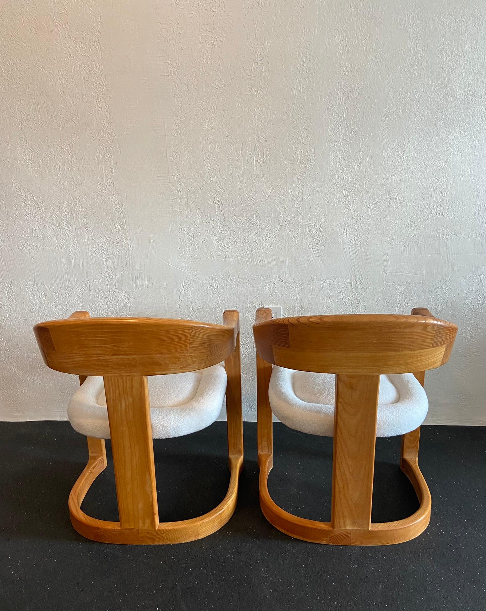 Karl Springer Onassis Chairs in Oak, a Pair In Good Condition In West Palm Beach, FL