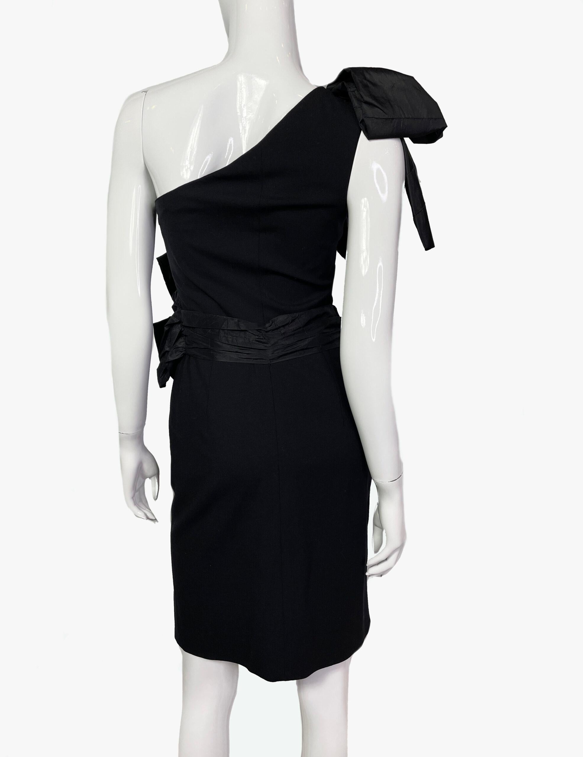Vintage One Shoulder Viktor&Rolf Dress, 1990s In Good Condition For Sale In New York, NY