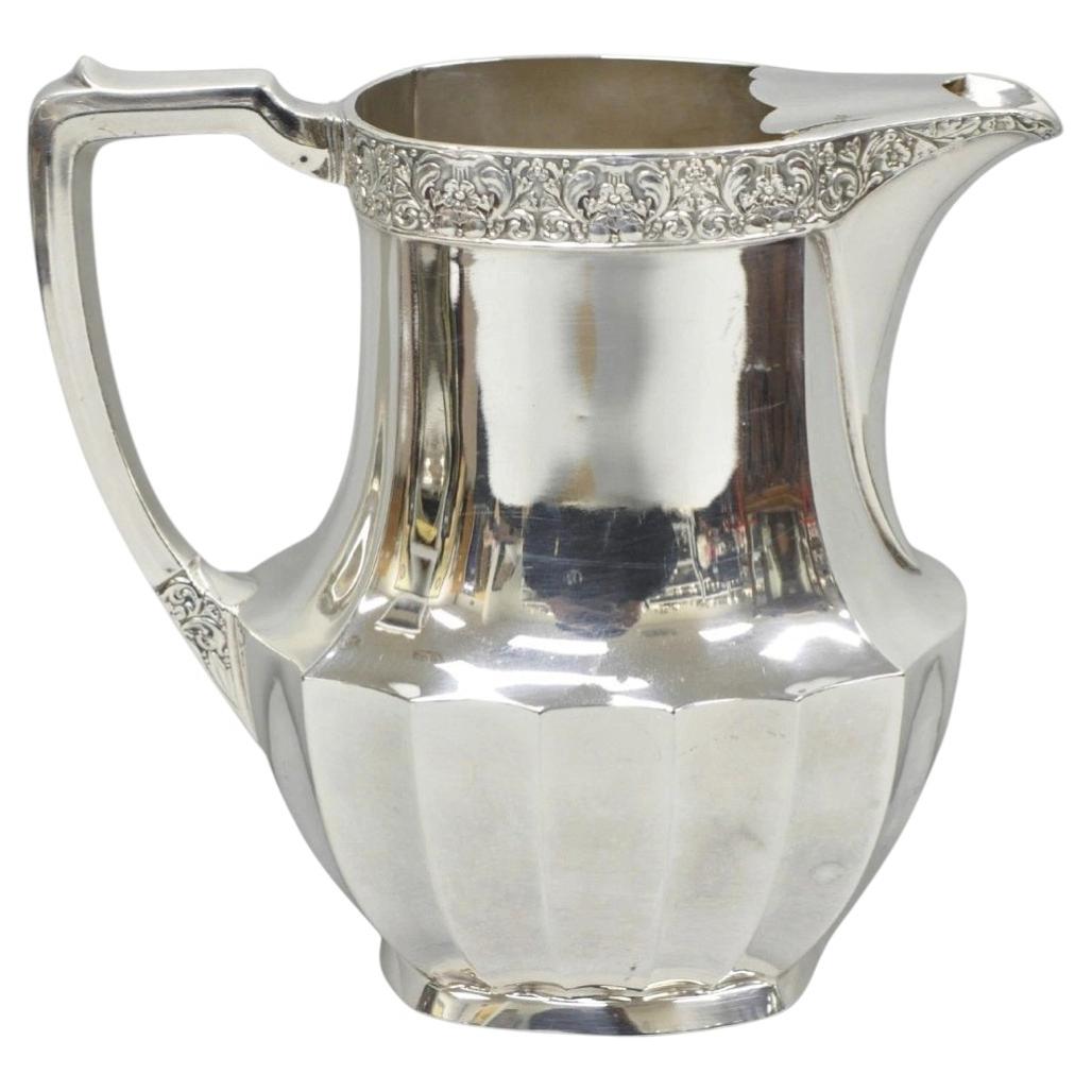 Vintage Oneida Coronation Community Silver Plated Water Pitcher with Handle (pichet à eau en métal argenté avec anse)