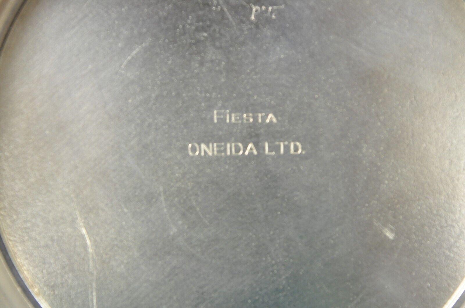 20th Century Vintage Oneida LTD Fiesta Silver Plate Regency Style Water Pitcher