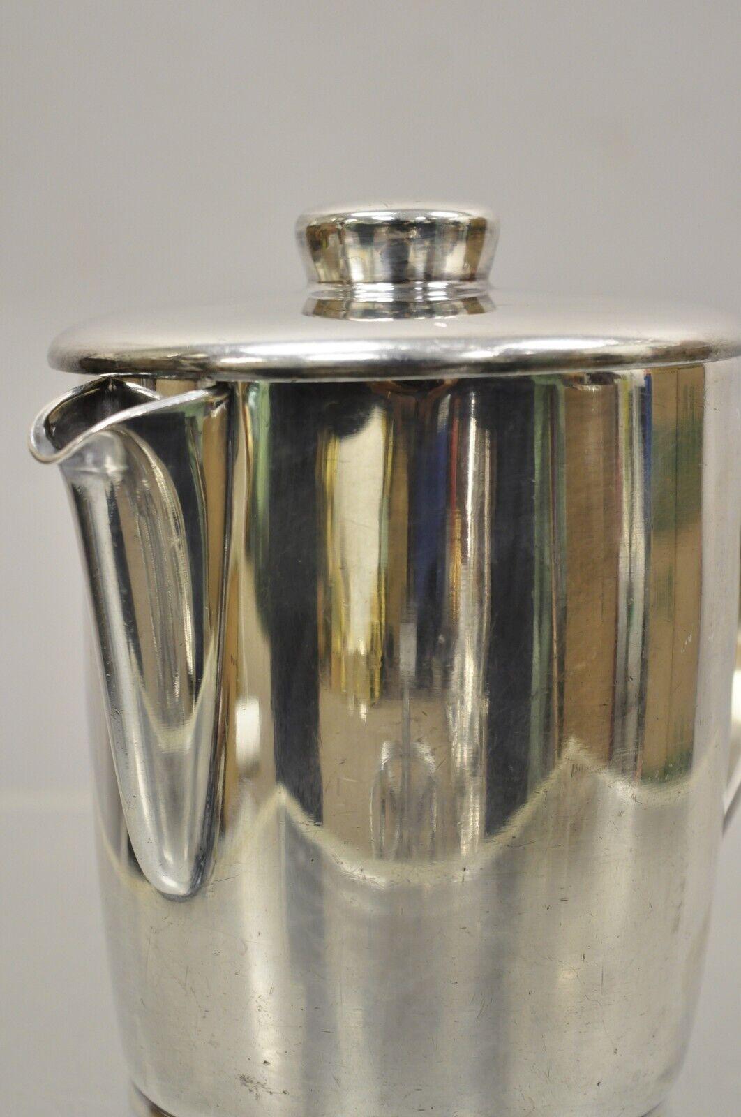 Vintage Oneida Sambonet Italy Silver Plated Modern Coffee Pot Water Pitcher In Good Condition For Sale In Philadelphia, PA