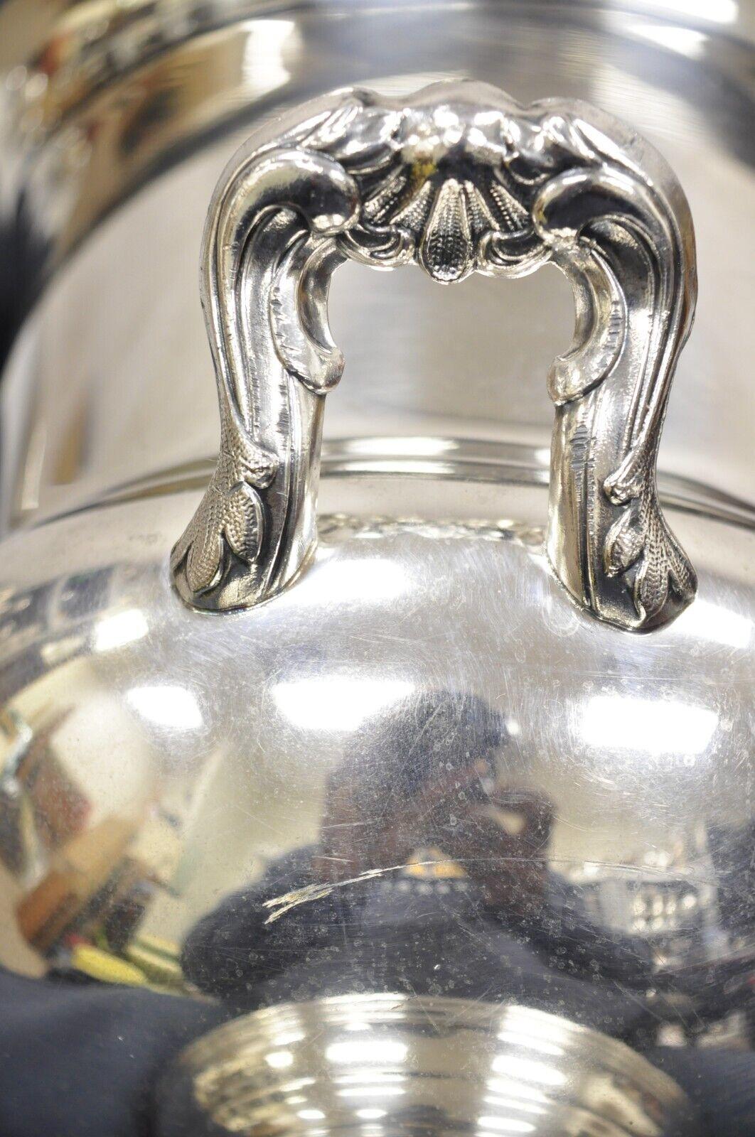 Vintage Oneida versilberter Trophy Cup Champagner-Kühler-Eiskübel, Vintage, Ein Paar im Zustand „Gut“ im Angebot in Philadelphia, PA