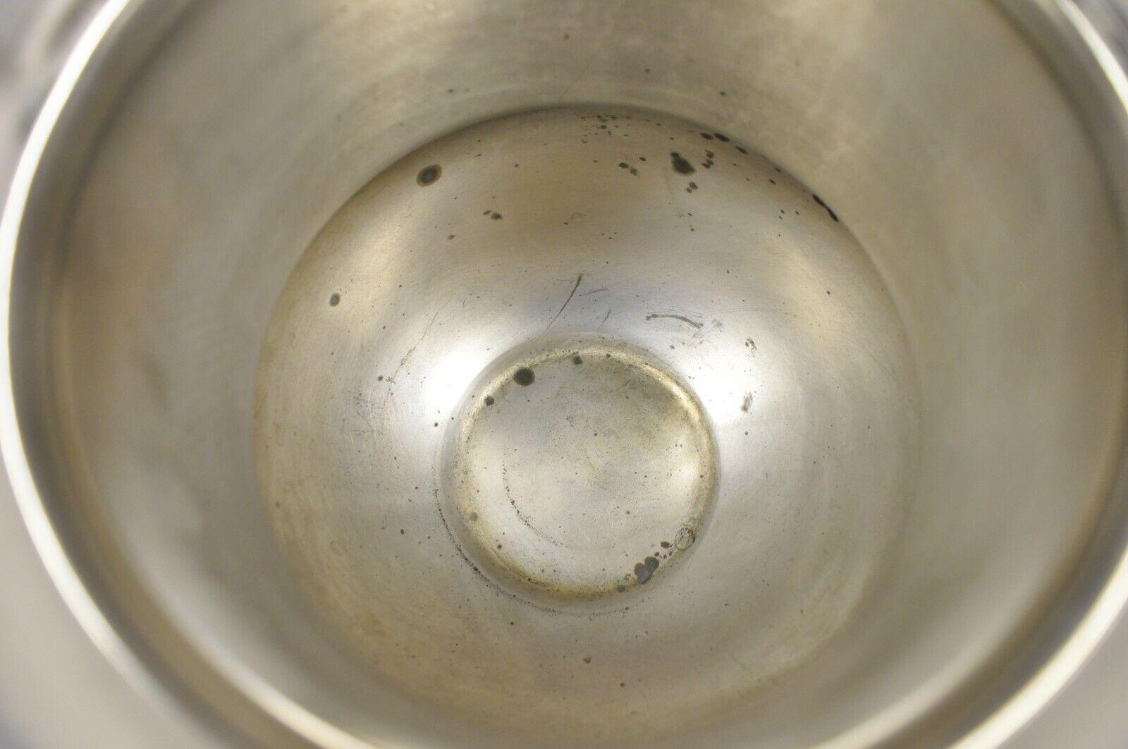 Paire de coupes Trophée en métal argenté pour Champagne Chiller Ice Bucket - Vintage Oneida en vente 2