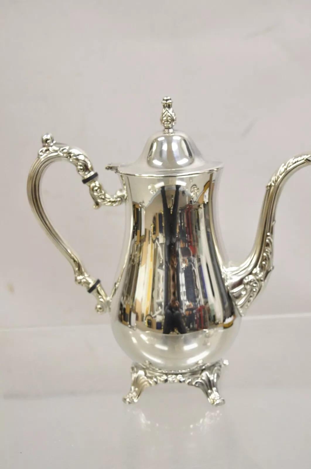 Victorien Service à thé de style victorien américain Oneida plaqué argent avec plateau - 4 pièces en vente