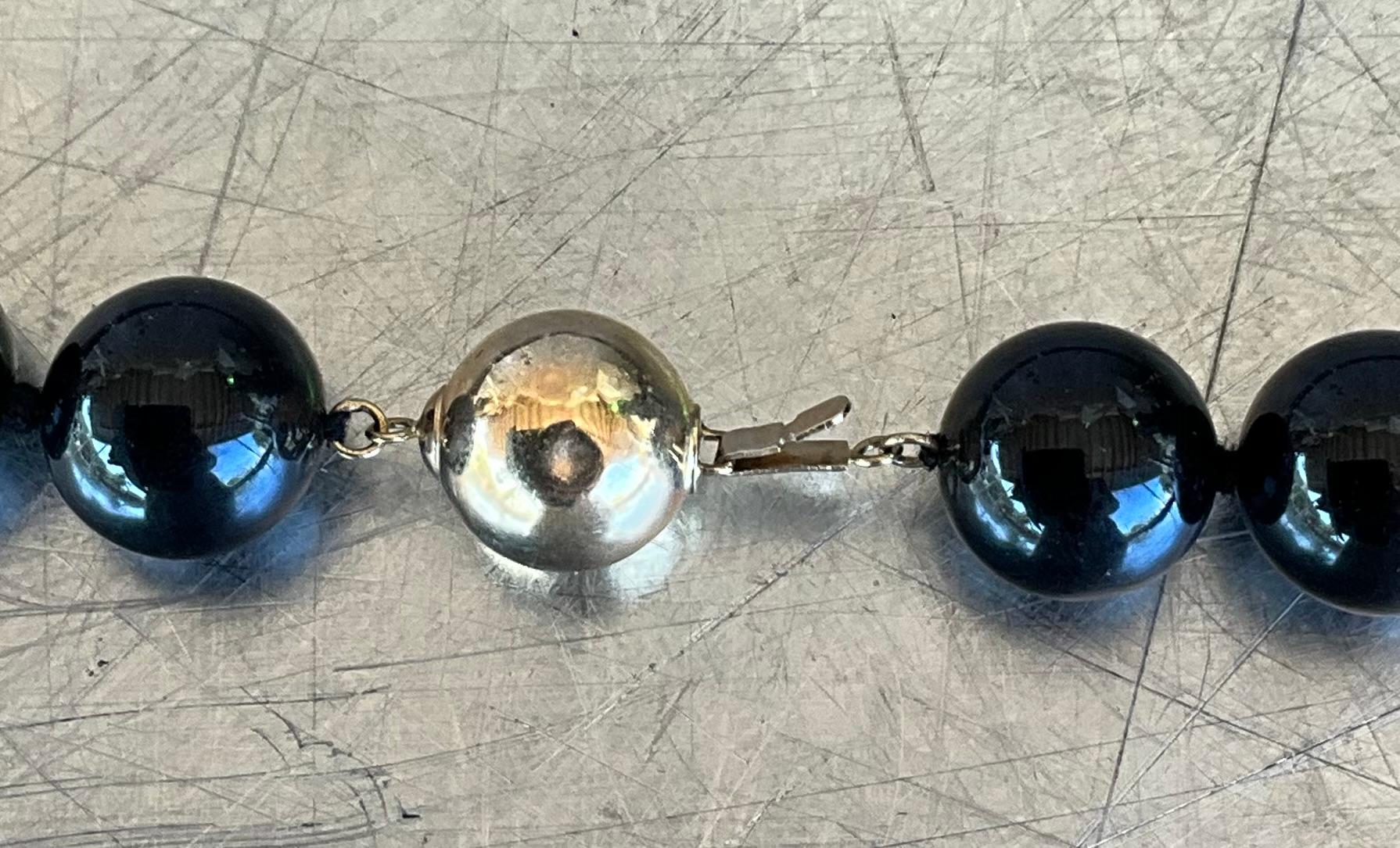 Collana con perline in onice e oro 14k vintage con chiusura a moschettone in vendita 4