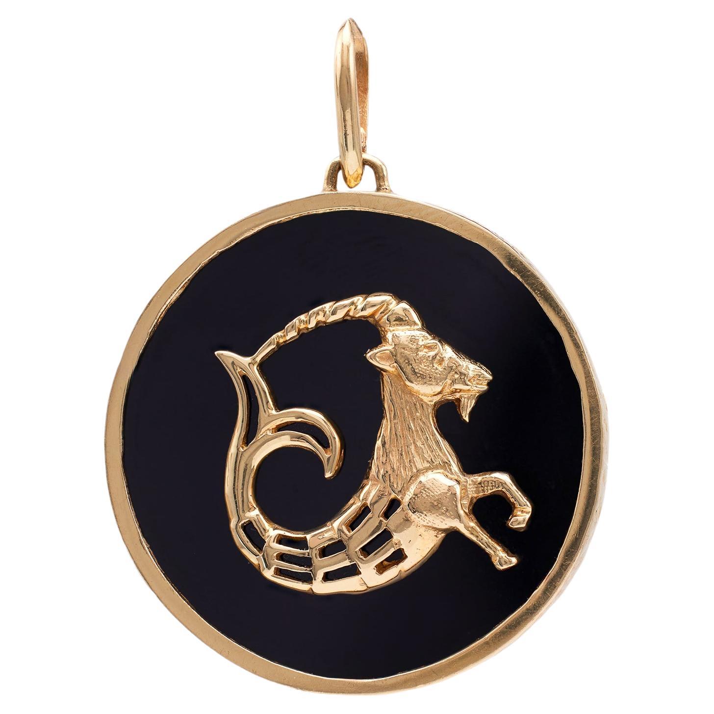 Vintage Onyx 14k Yellow Gold Capricorn Zodiac Pendant For Sale