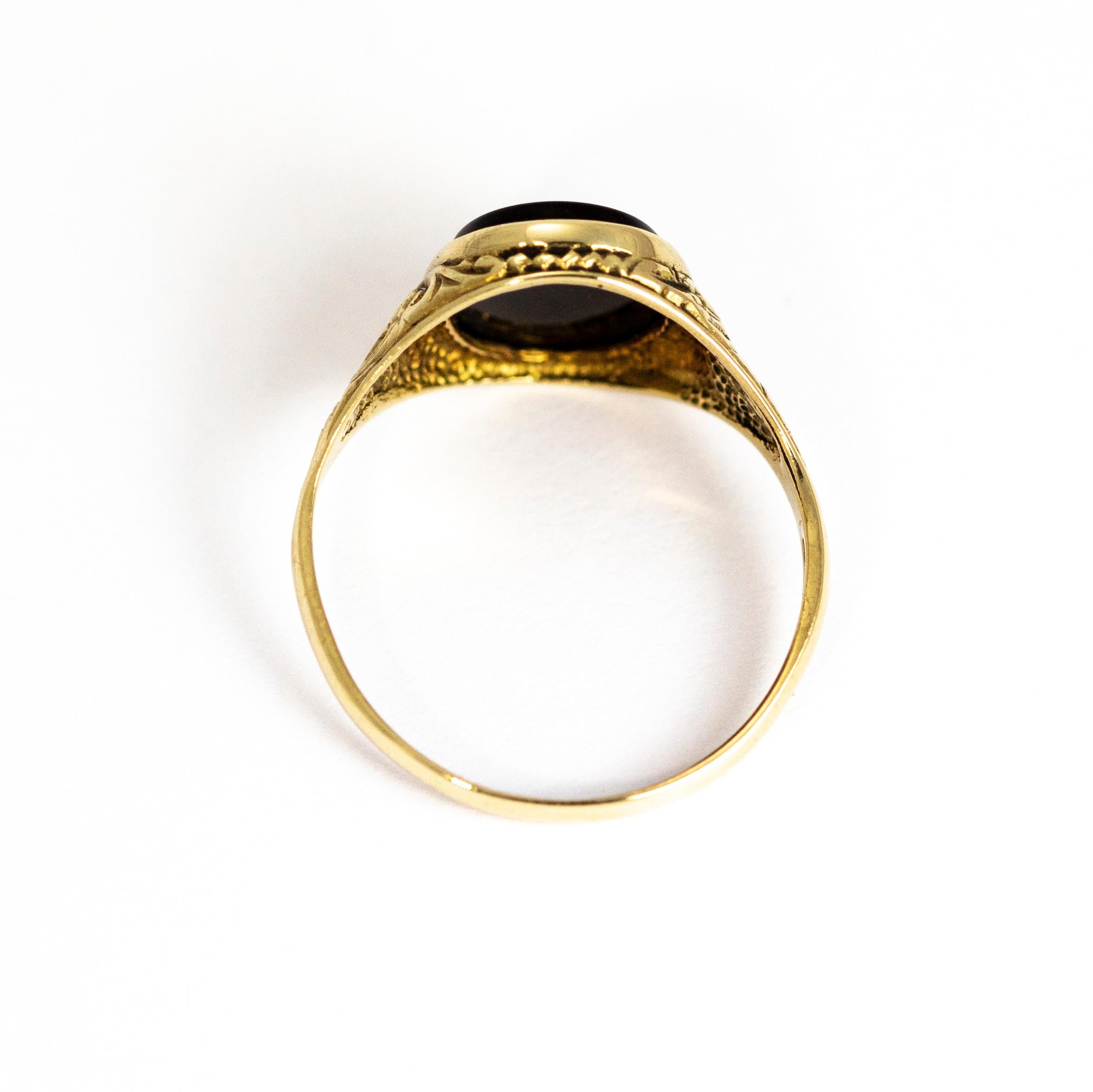 Vintage Onyx 9 Karat Gold Signet Ring 2