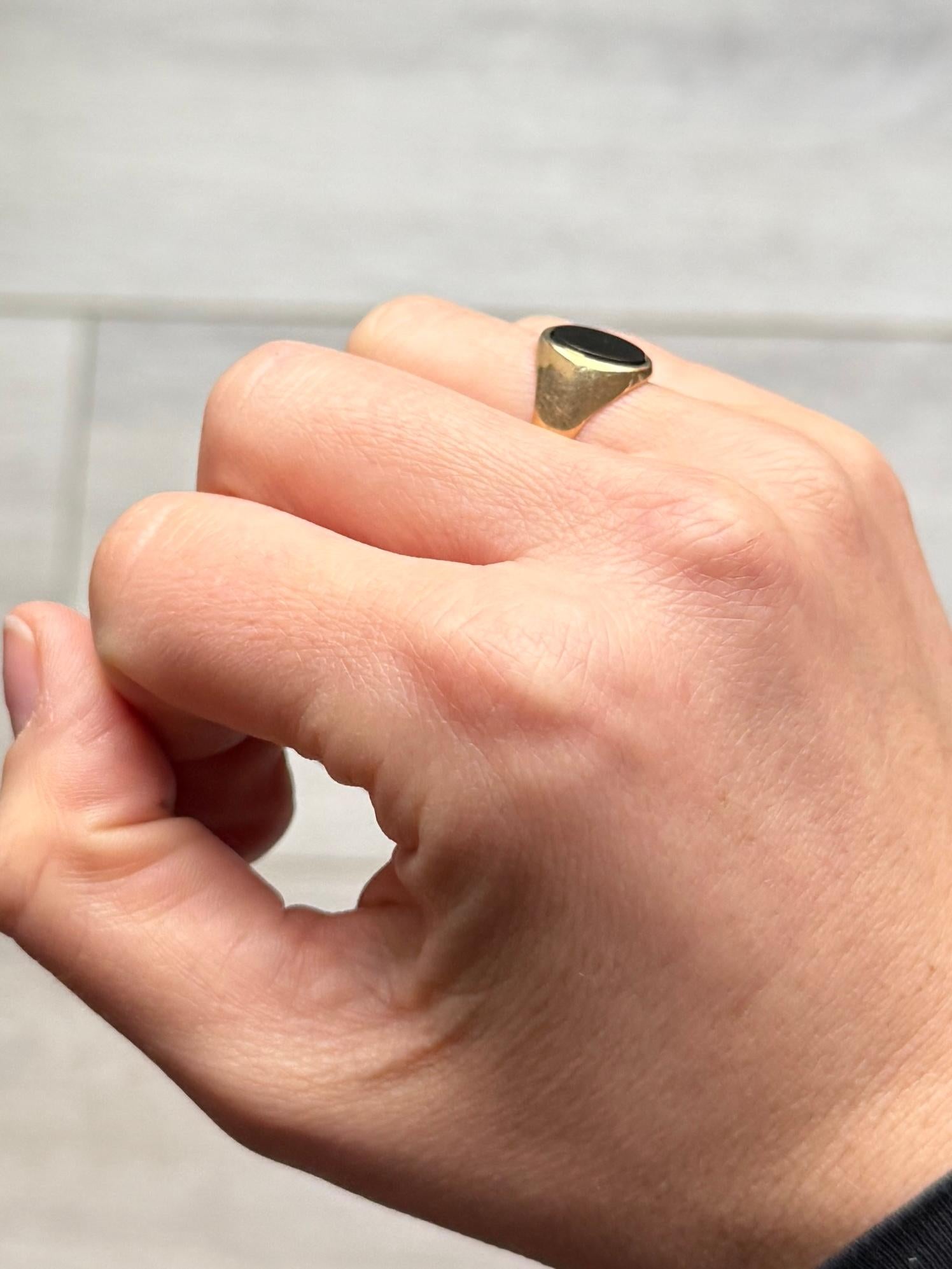 Oval Cut Vintage Onyx and 9 Carat Gold Signet Ring
